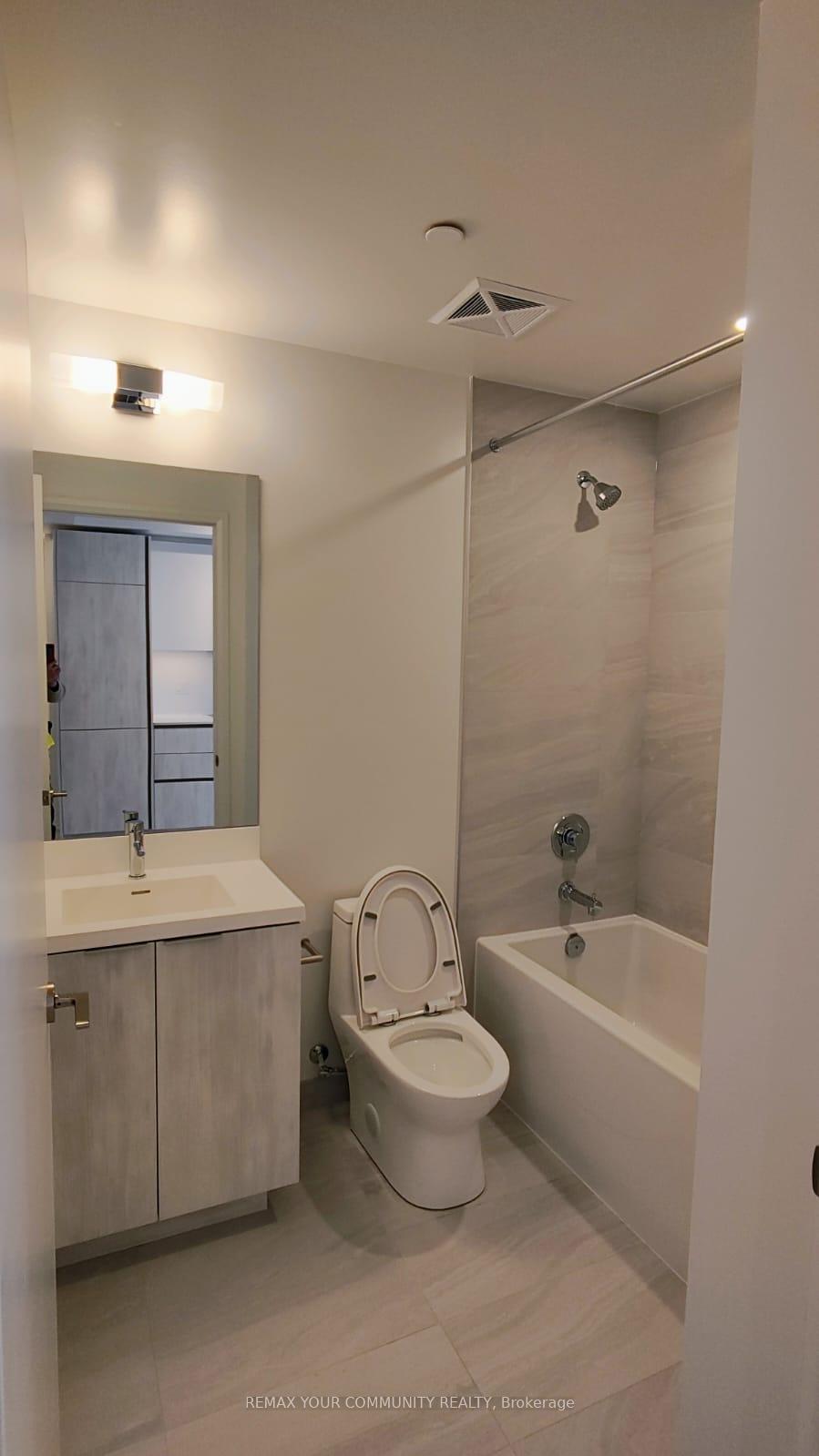Photo 5 of Unit 504, 400 King Street, Toronto, Waterfront Communities — HOMEH