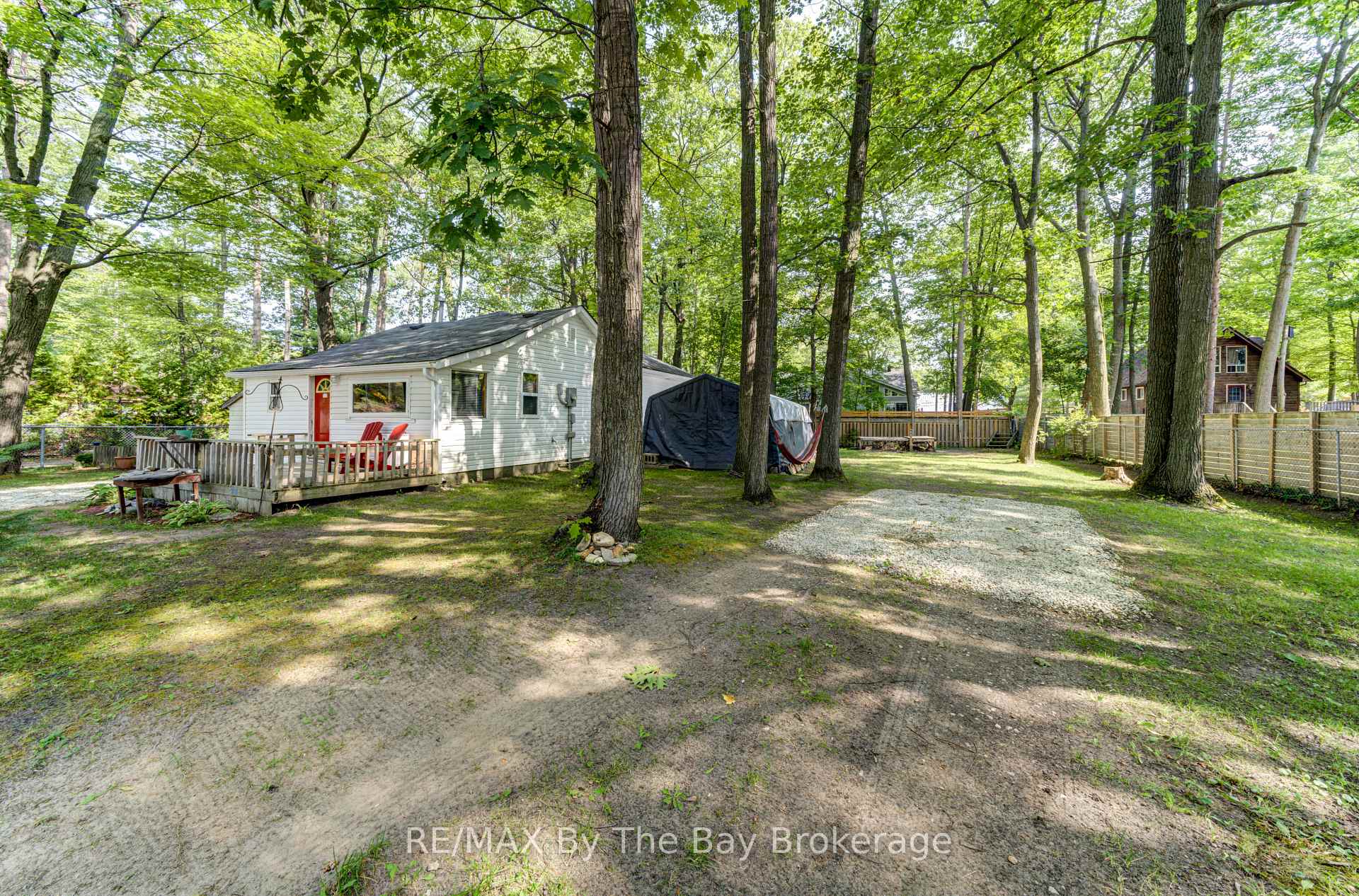 Photo 4 of 717 Oxbow Park Drive, Wasaga Beach — HOMEH