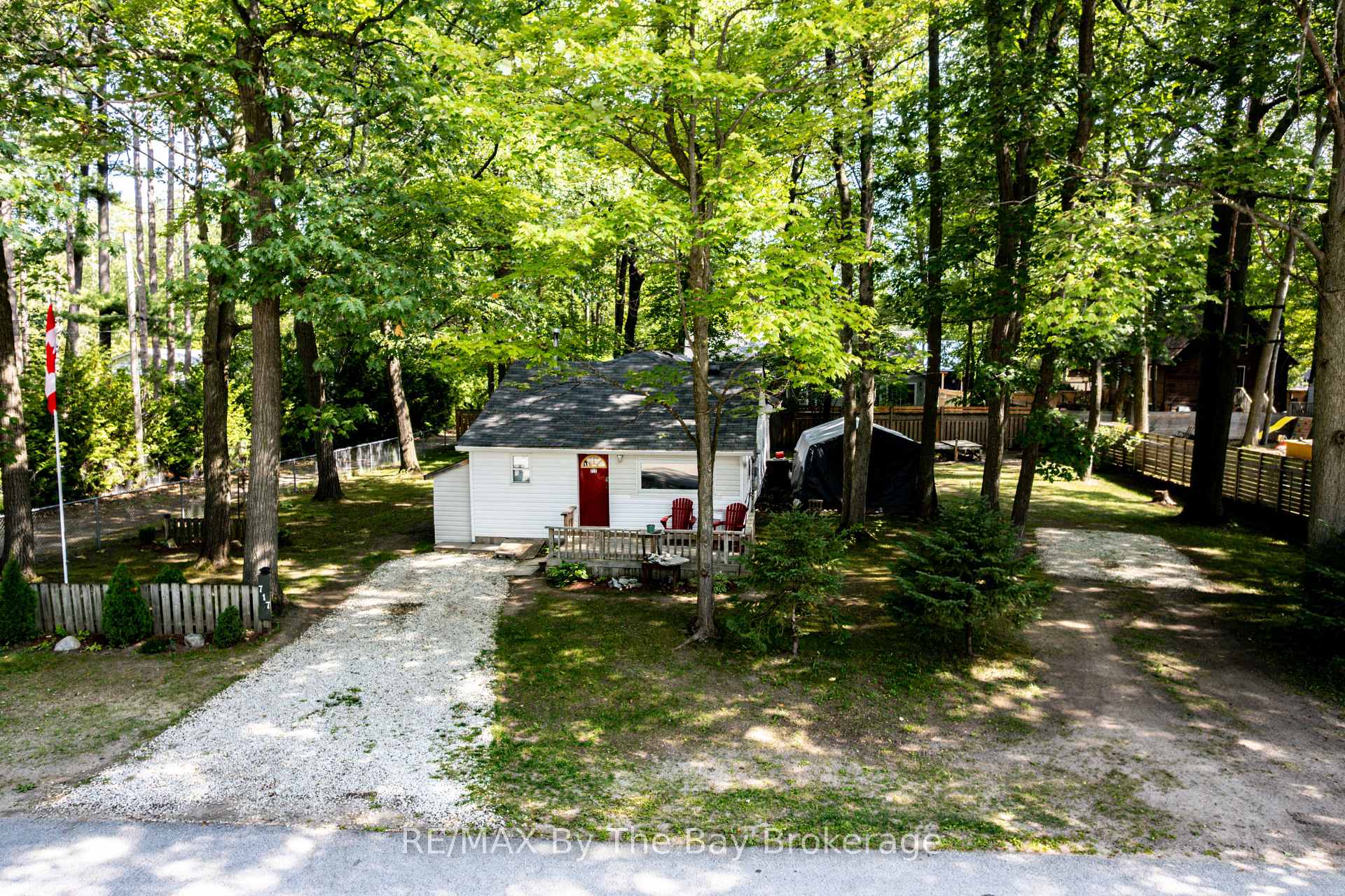 Photo 7 of 717 Oxbow Park Drive, Wasaga Beach — HOMEH