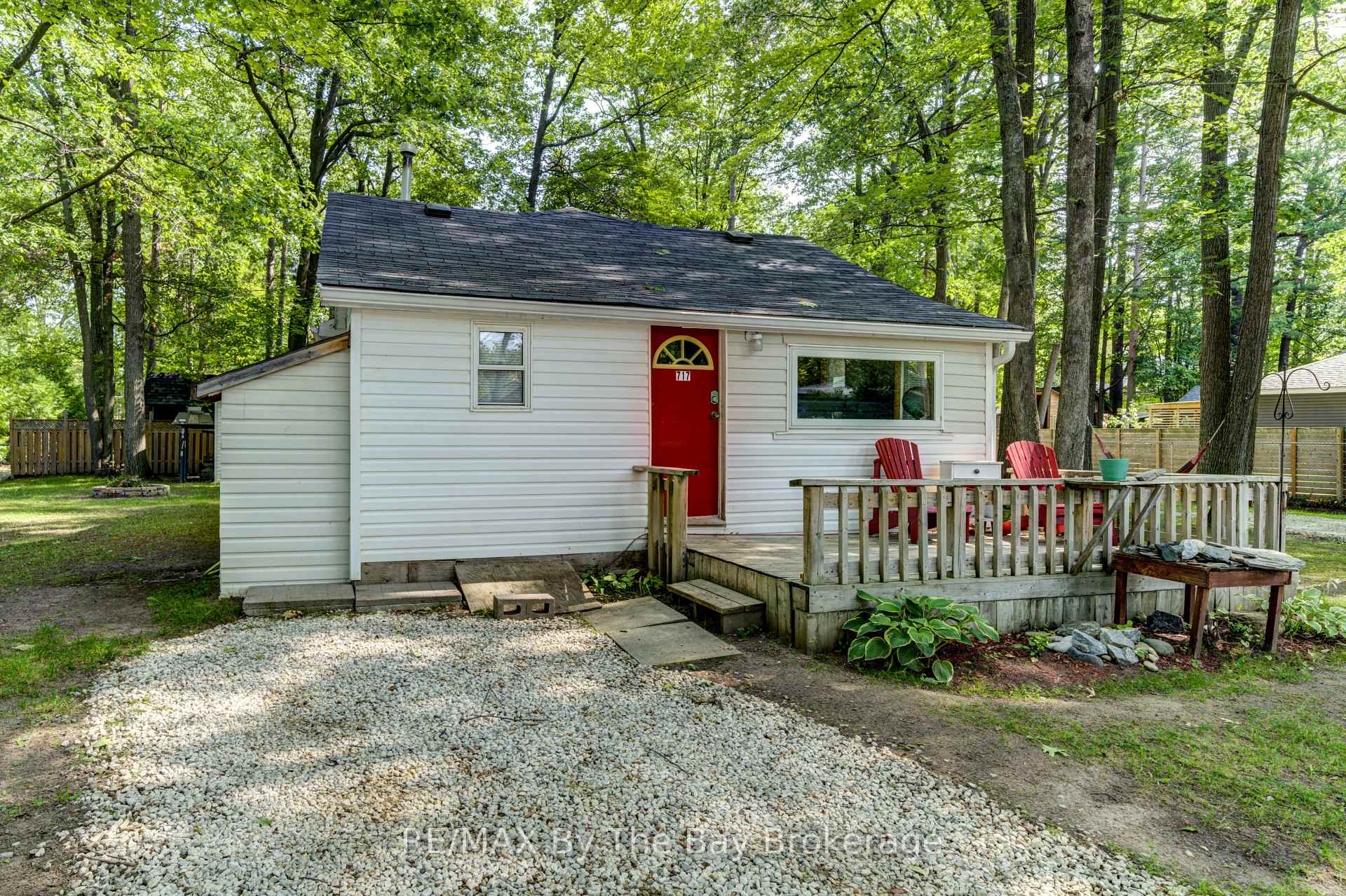Photo 9 of 717 Oxbow Park Drive, Wasaga Beach — HOMEH