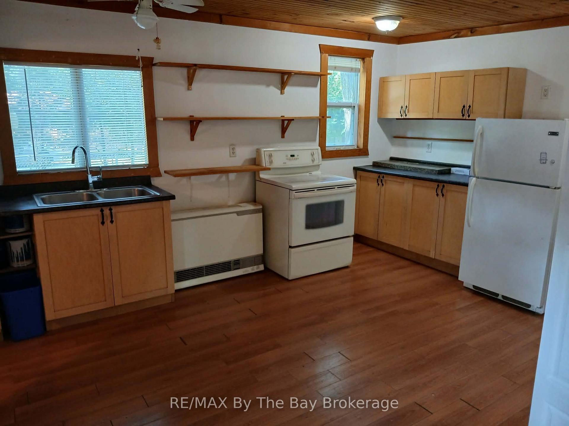 Photo 11 of 717 Oxbow Park Drive, Wasaga Beach — HOMEH