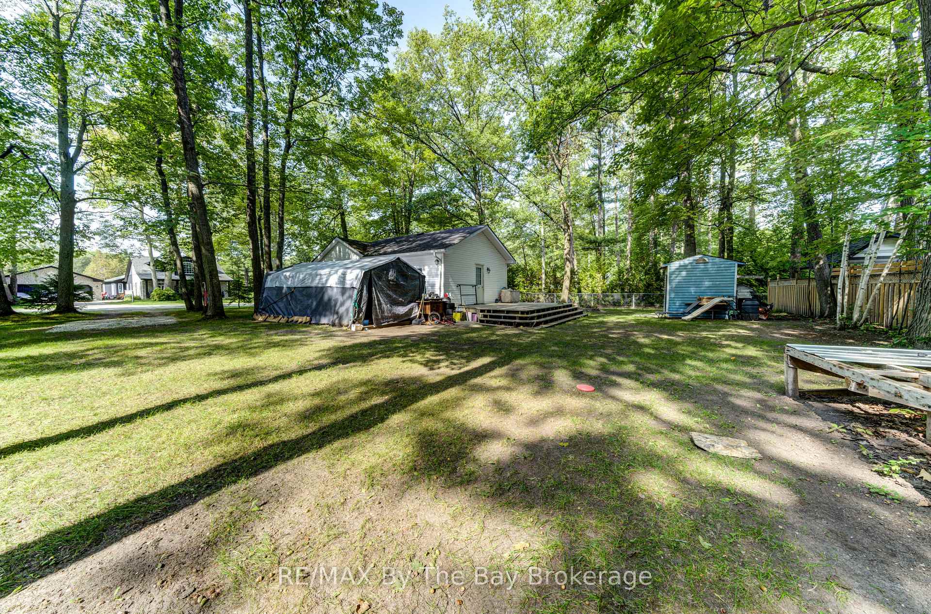 Photo 18 of 717 Oxbow Park Drive, Wasaga Beach — HOMEH