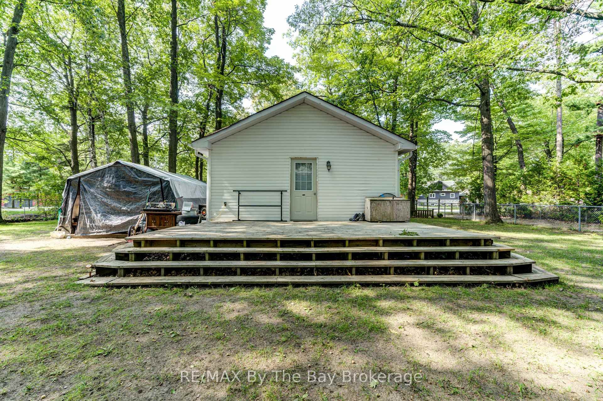 Photo 20 of 717 Oxbow Park Drive, Wasaga Beach — HOMEH