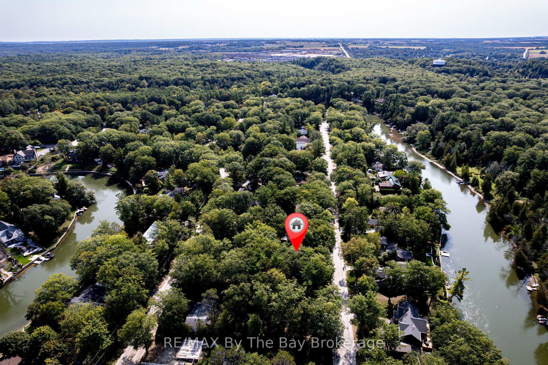 Photo 37 of 717 Oxbow Park Drive, Wasaga Beach — HOMEH