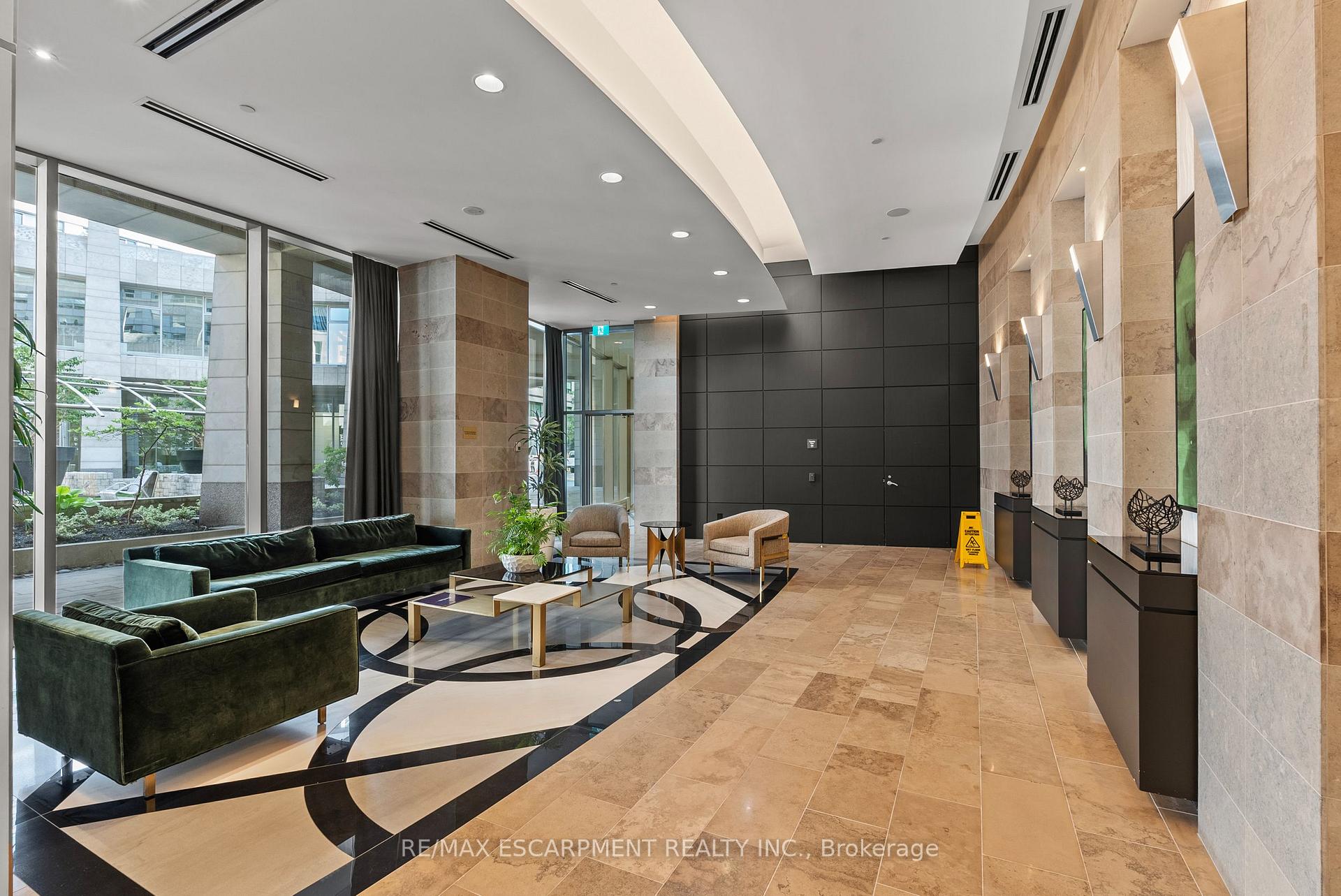 Photo 2 of Unit 603, 2181 Yonge Street, Toronto, Mount Pleasant West — HOMEH