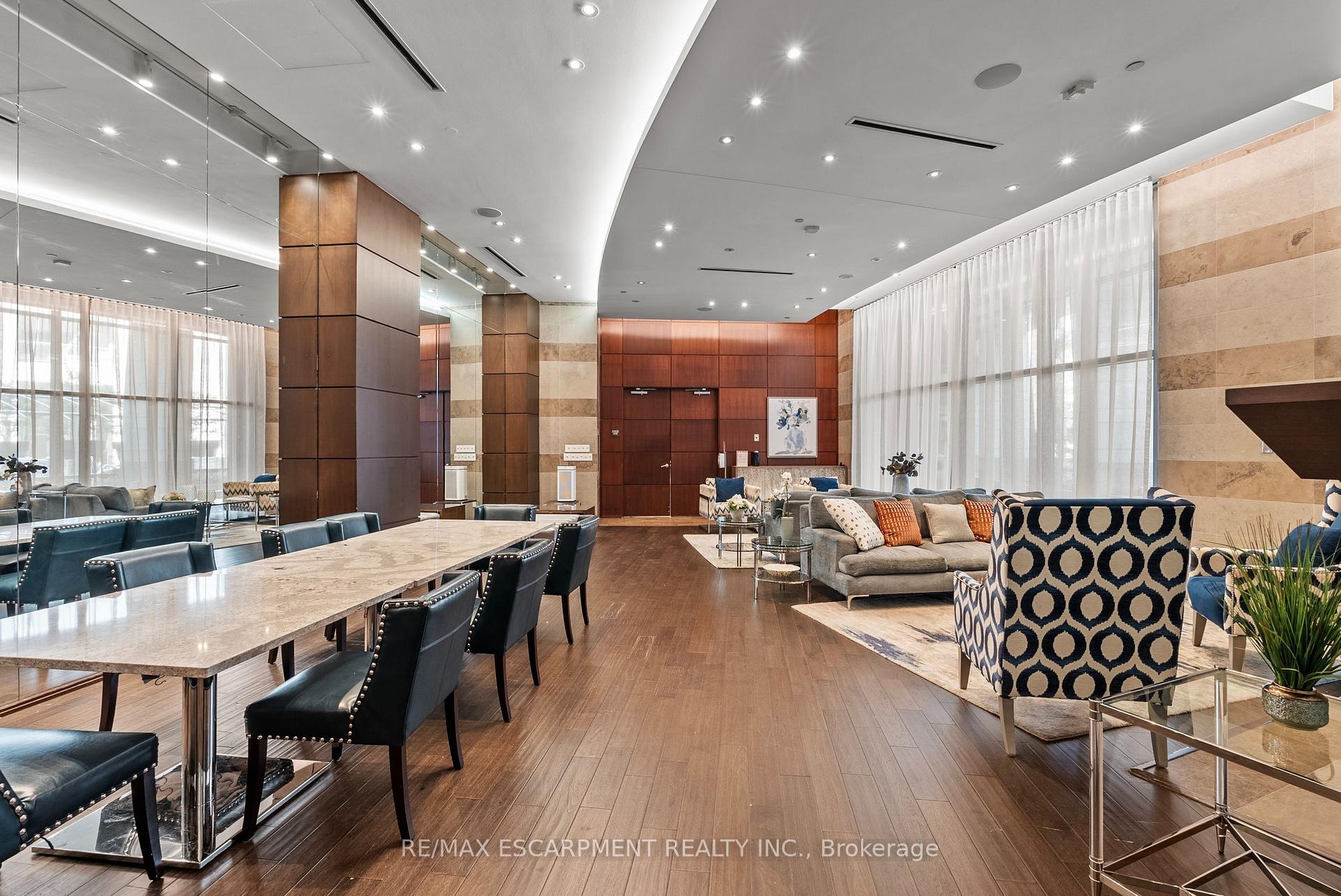 Photo 3 of Unit 603, 2181 Yonge Street, Toronto, Mount Pleasant West — HOMEH
