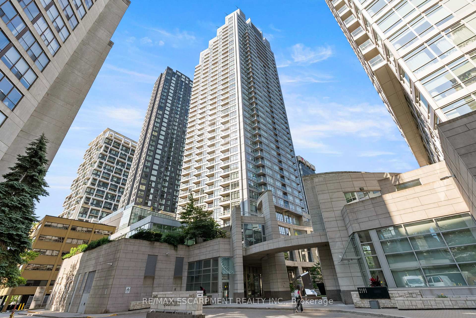 Photo 10 of Unit 603, 2181 Yonge Street, Toronto, Mount Pleasant West — HOMEH