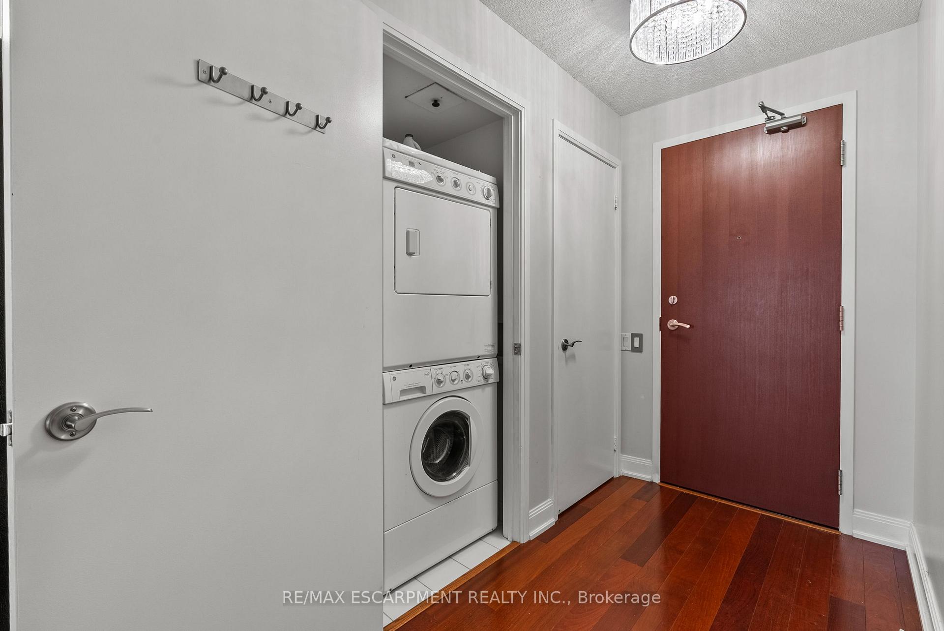 Photo 14 of Unit 603, 2181 Yonge Street, Toronto, Mount Pleasant West — HOMEH