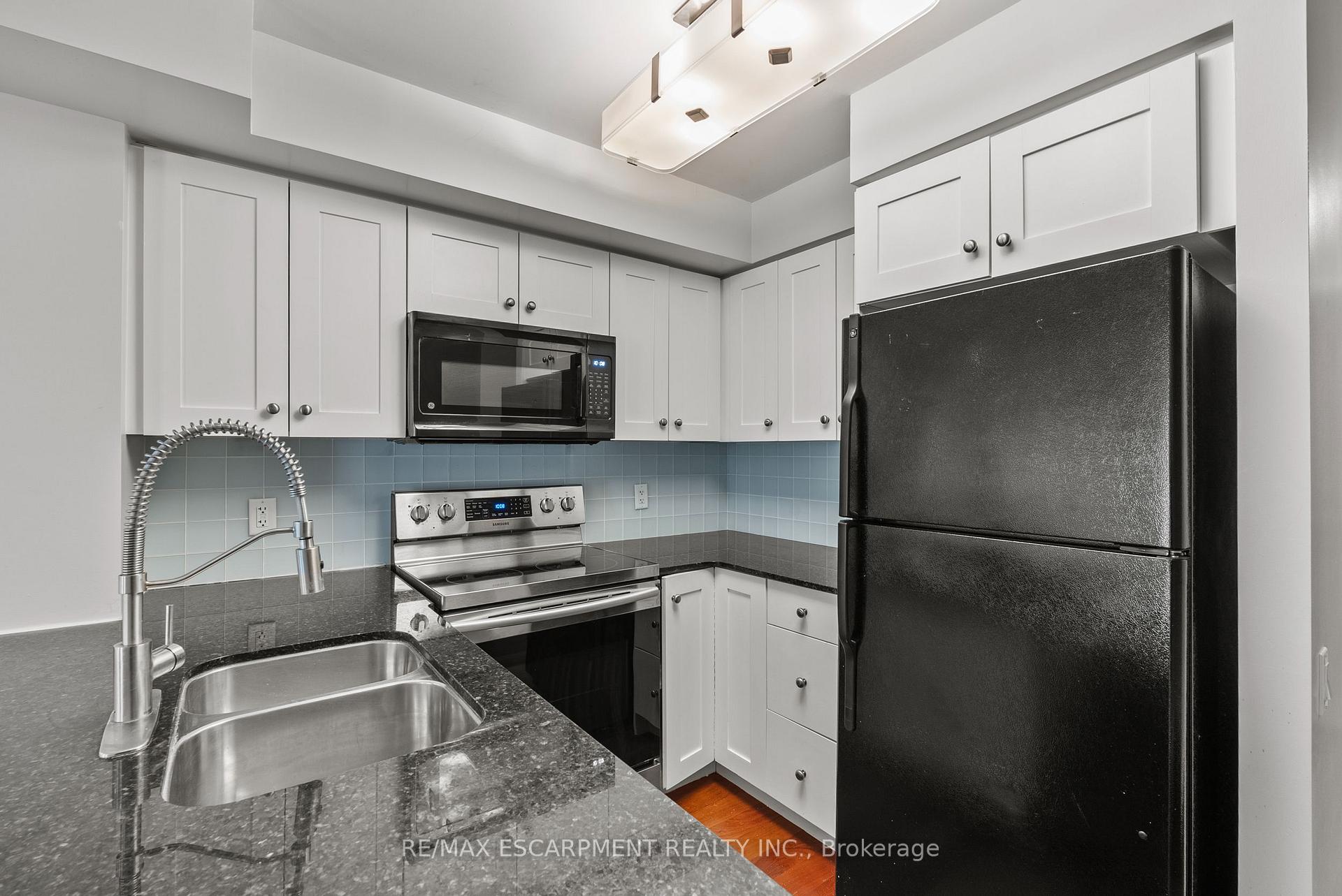 Photo 17 of Unit 603, 2181 Yonge Street, Toronto, Mount Pleasant West — HOMEH