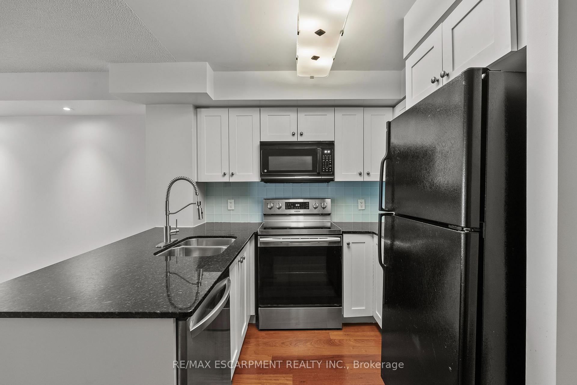 Photo 20 of Unit 603, 2181 Yonge Street, Toronto, Mount Pleasant West — HOMEH