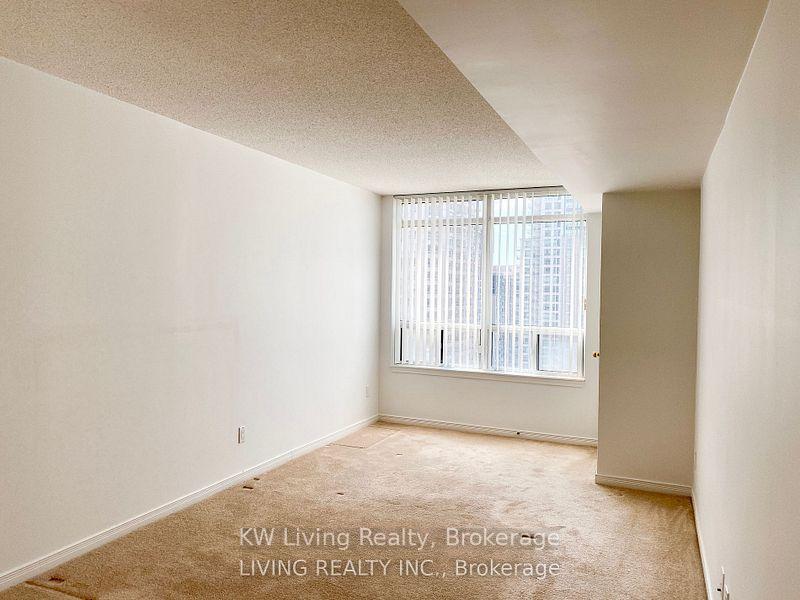 Photo 4 of Unit 808, 33 Empress Avenue, North York, Willowdale East — HOMEH