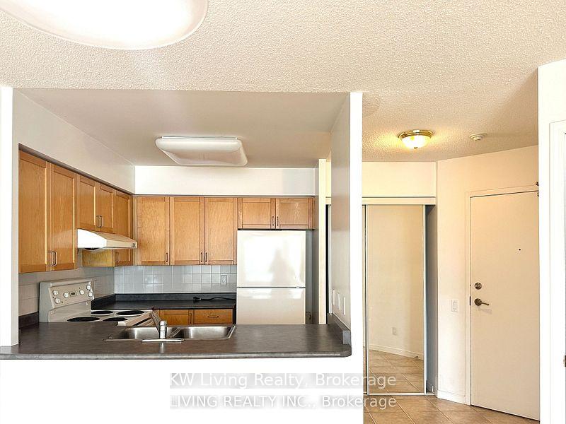 Photo 7 of Unit 808, 33 Empress Avenue, North York, Willowdale East — HOMEH