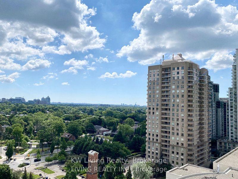 Photo 15 of Unit 808, 33 Empress Avenue, North York, Willowdale East — HOMEH