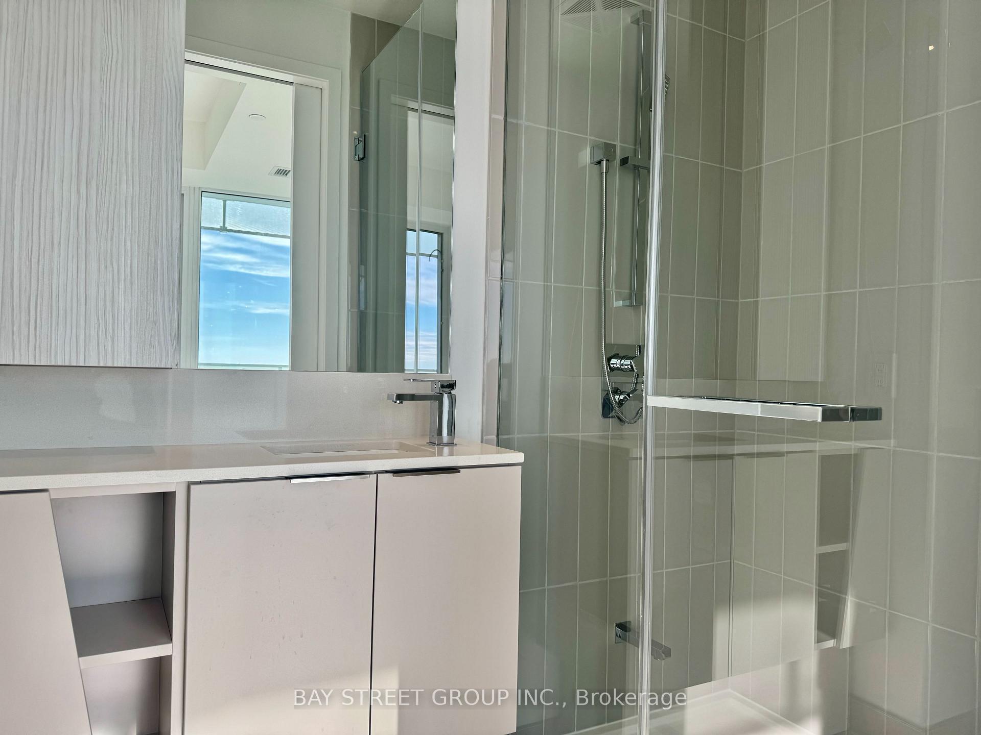 Photo 14 of Unit 5206, 3900 Confederation Parkway, Mississauga, City Centre — HOMEH