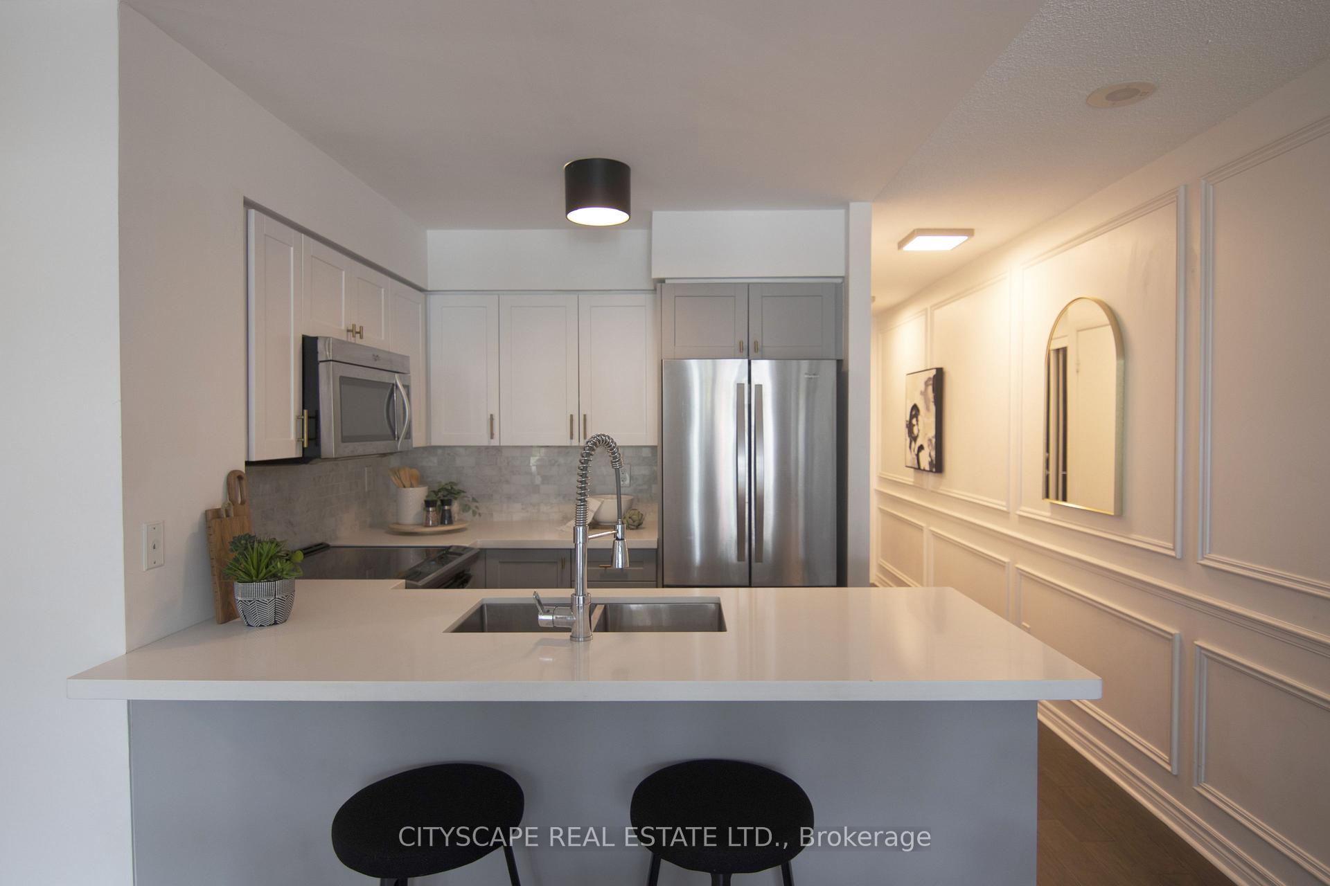 Photo 2 of Unit 322, 231 Fort York Boulevard, Toronto, Niagara — HOMEH