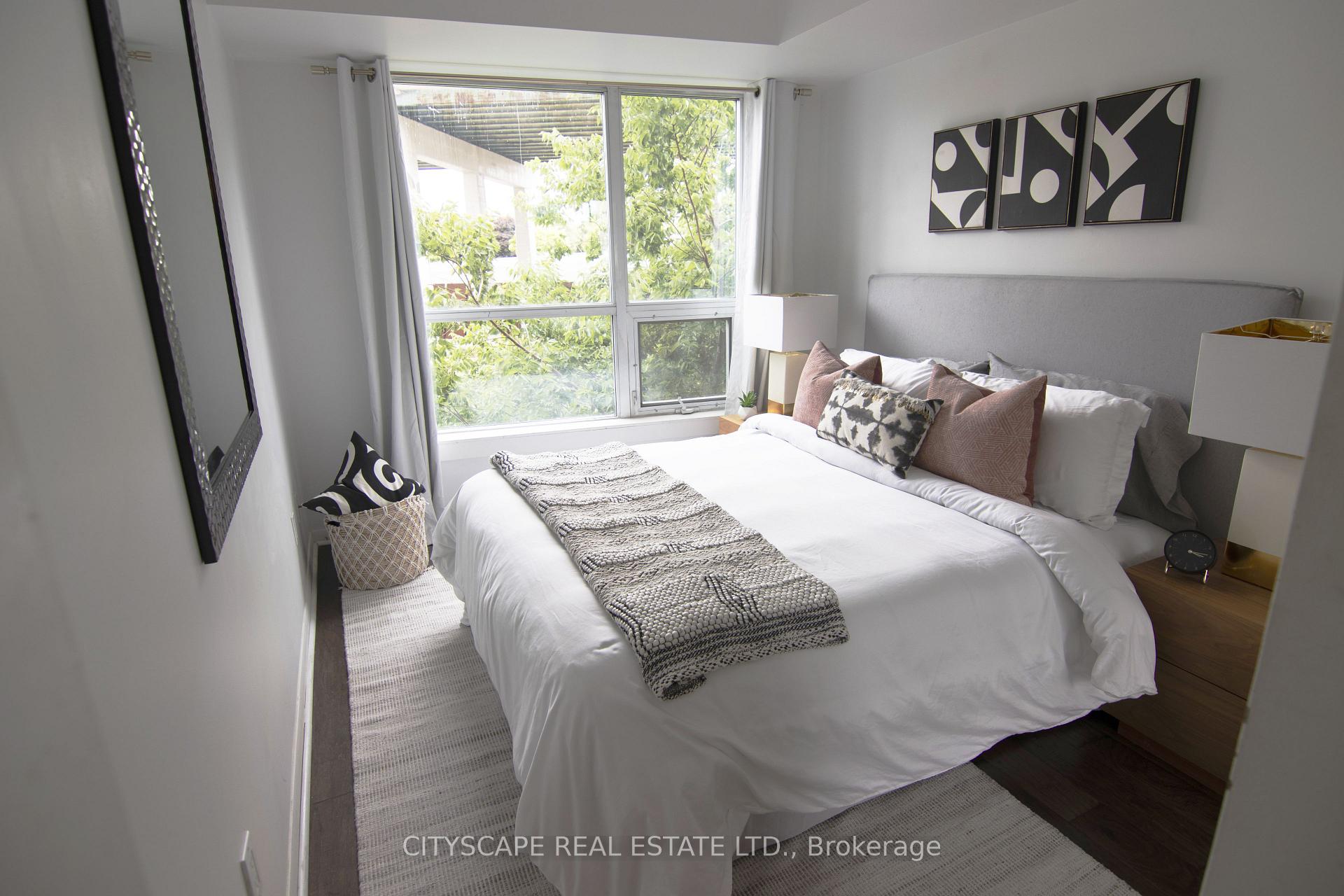 Photo 6 of Unit 322, 231 Fort York Boulevard, Toronto, Niagara — HOMEH