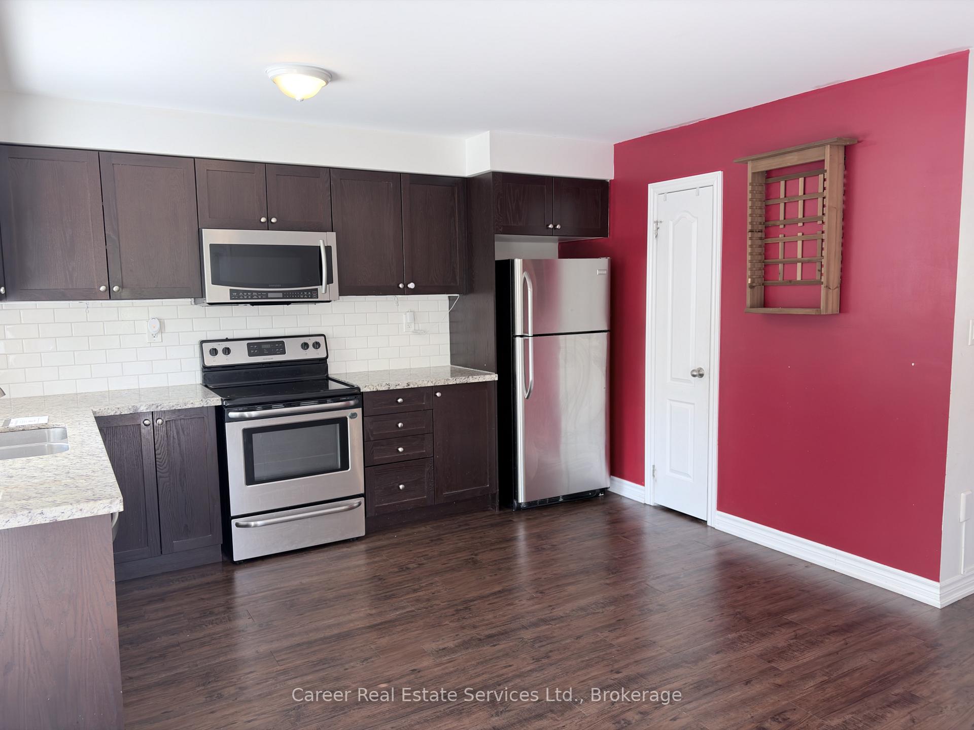 Photo 10 of 7 Ken Bromley Lane, Clarington, Bowmanville — HOMEH