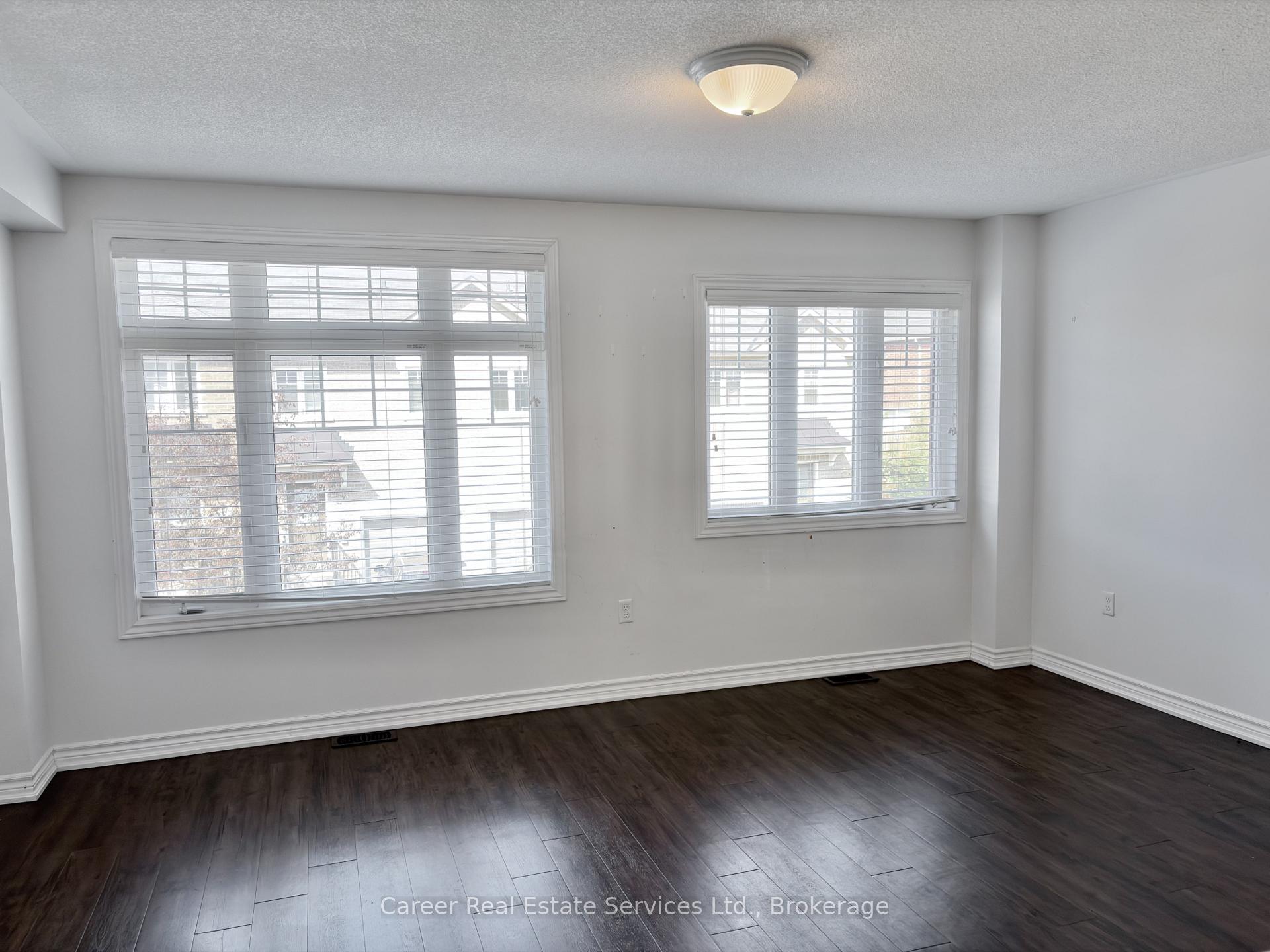 Photo 15 of 7 Ken Bromley Lane, Clarington, Bowmanville — HOMEH