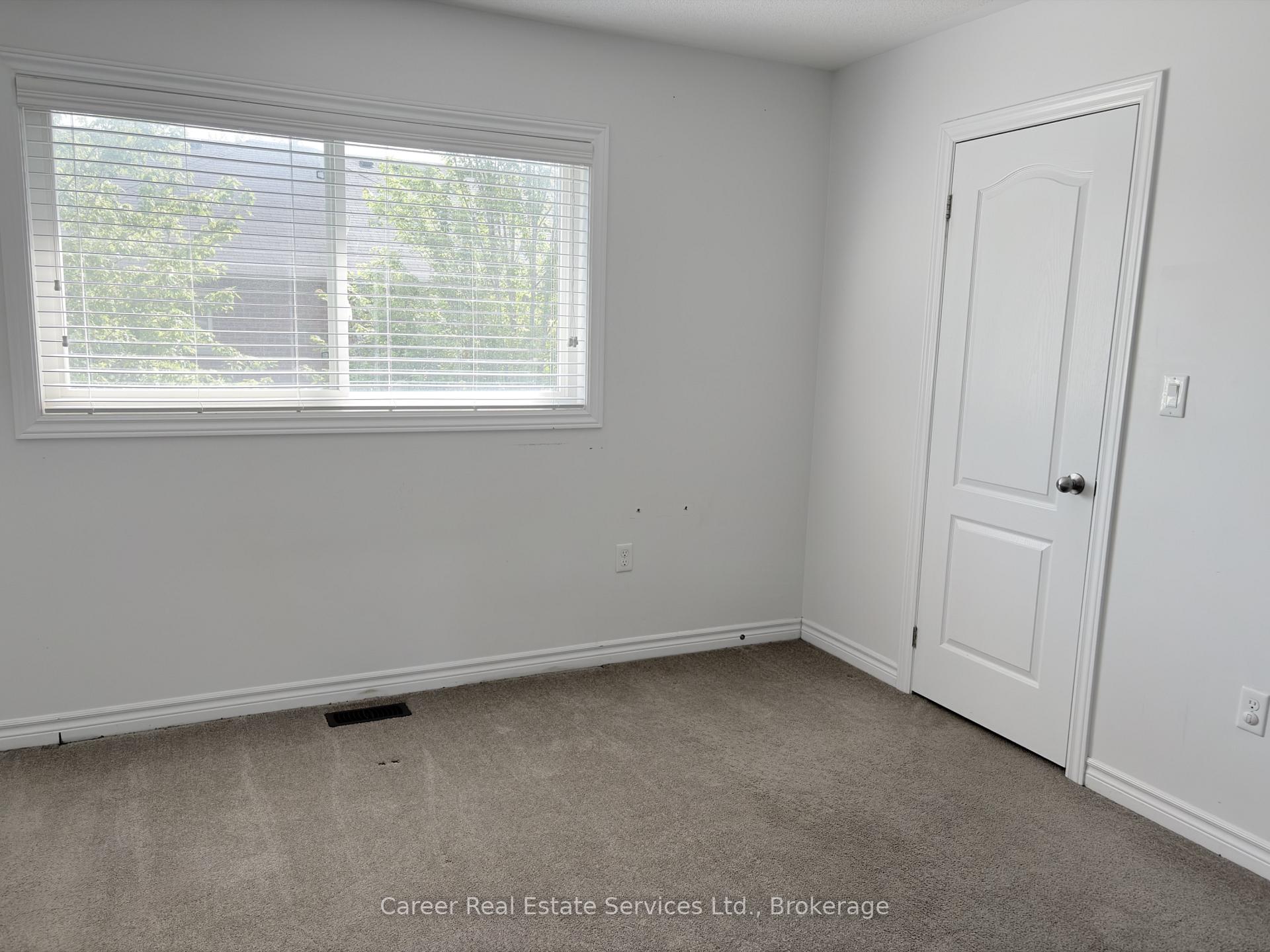 Photo 21 of 7 Ken Bromley Lane, Clarington, Bowmanville — HOMEH