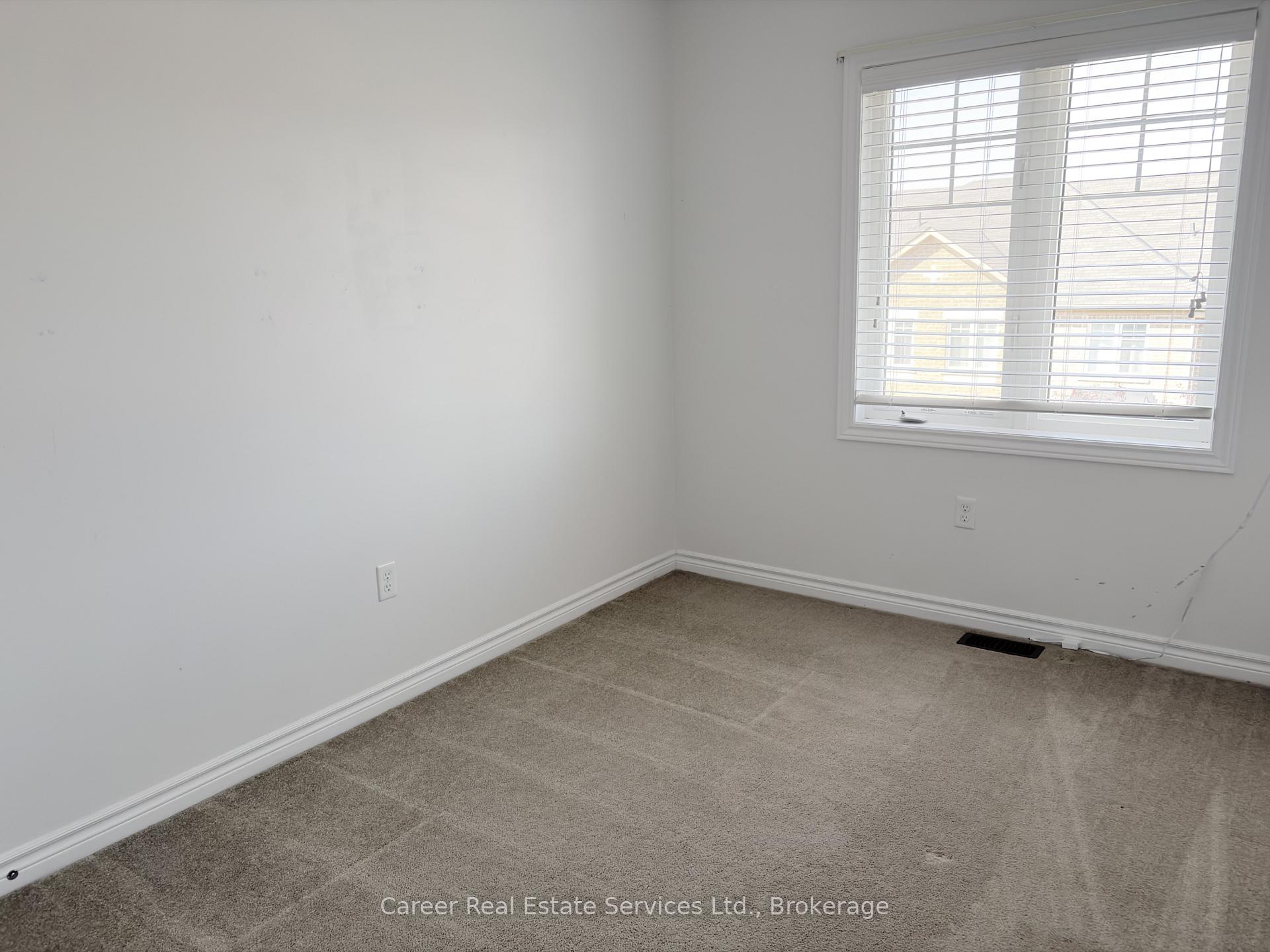 Photo 27 of 7 Ken Bromley Lane, Clarington, Bowmanville — HOMEH