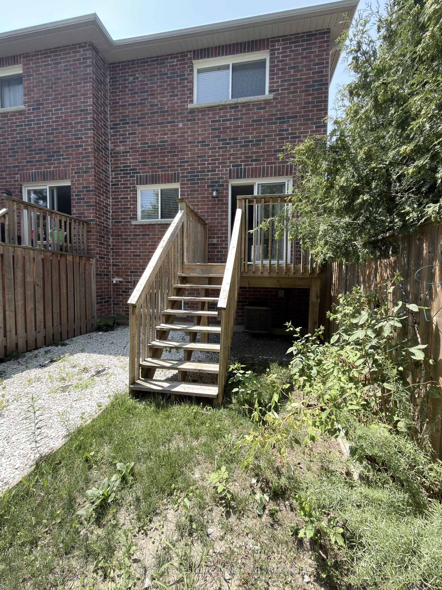 Photo 32 of 7 Ken Bromley Lane, Clarington, Bowmanville — HOMEH