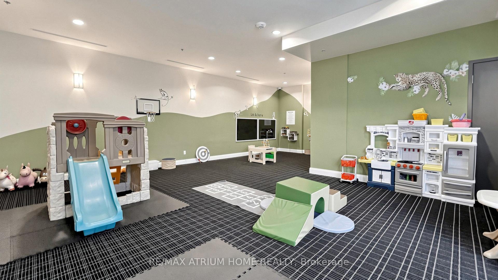 Photo 46 of Unit 1109, 2910 Highway 7 Road, Vaughan, Concord — HOMEH
