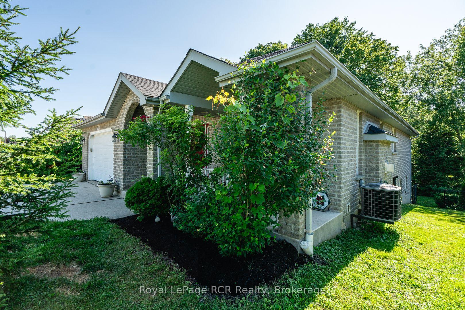 Photo 4 of 246 16th Avenue Crescent, Hanover — HOMEH