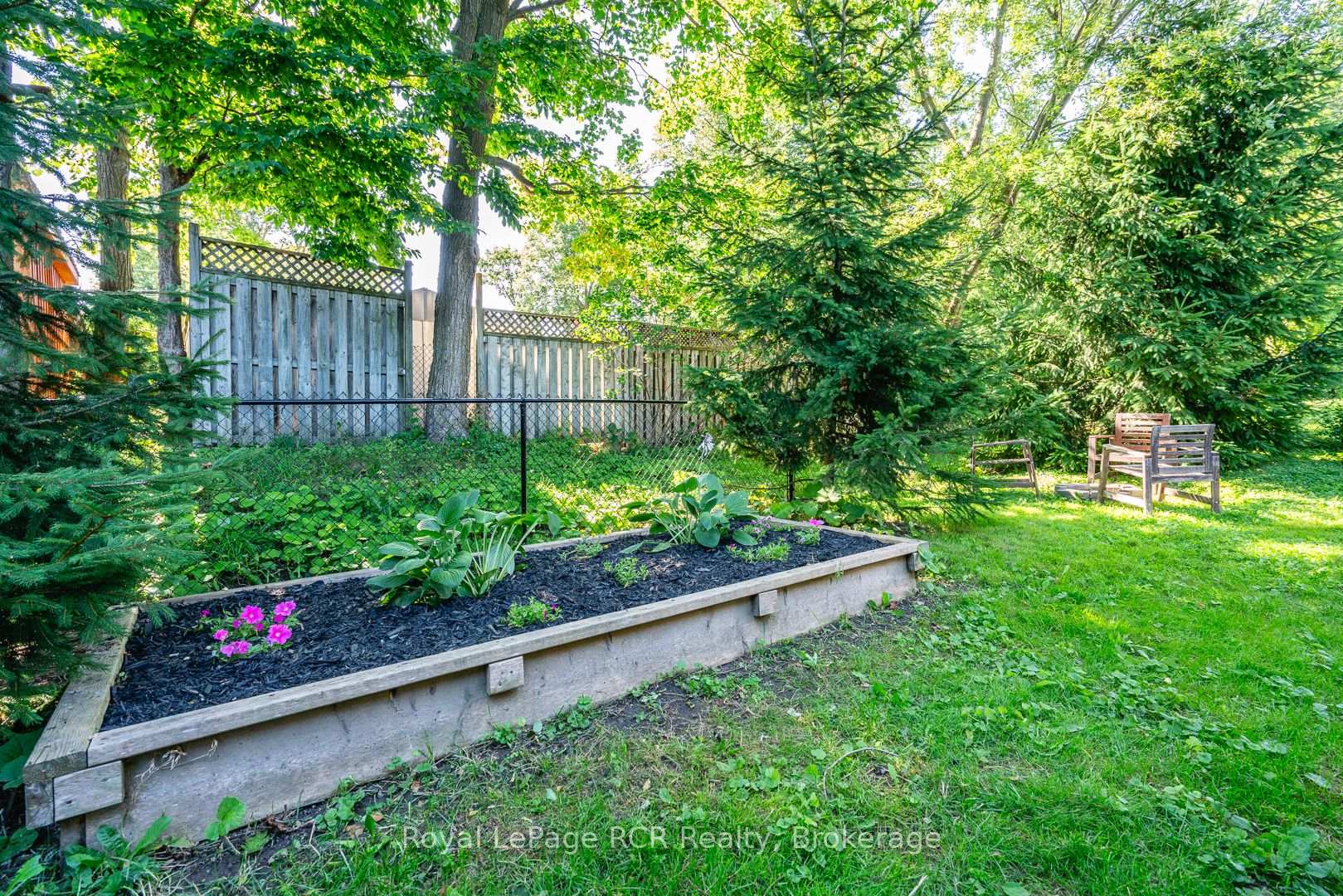 Photo 12 of 246 16th Avenue Crescent, Hanover — HOMEH