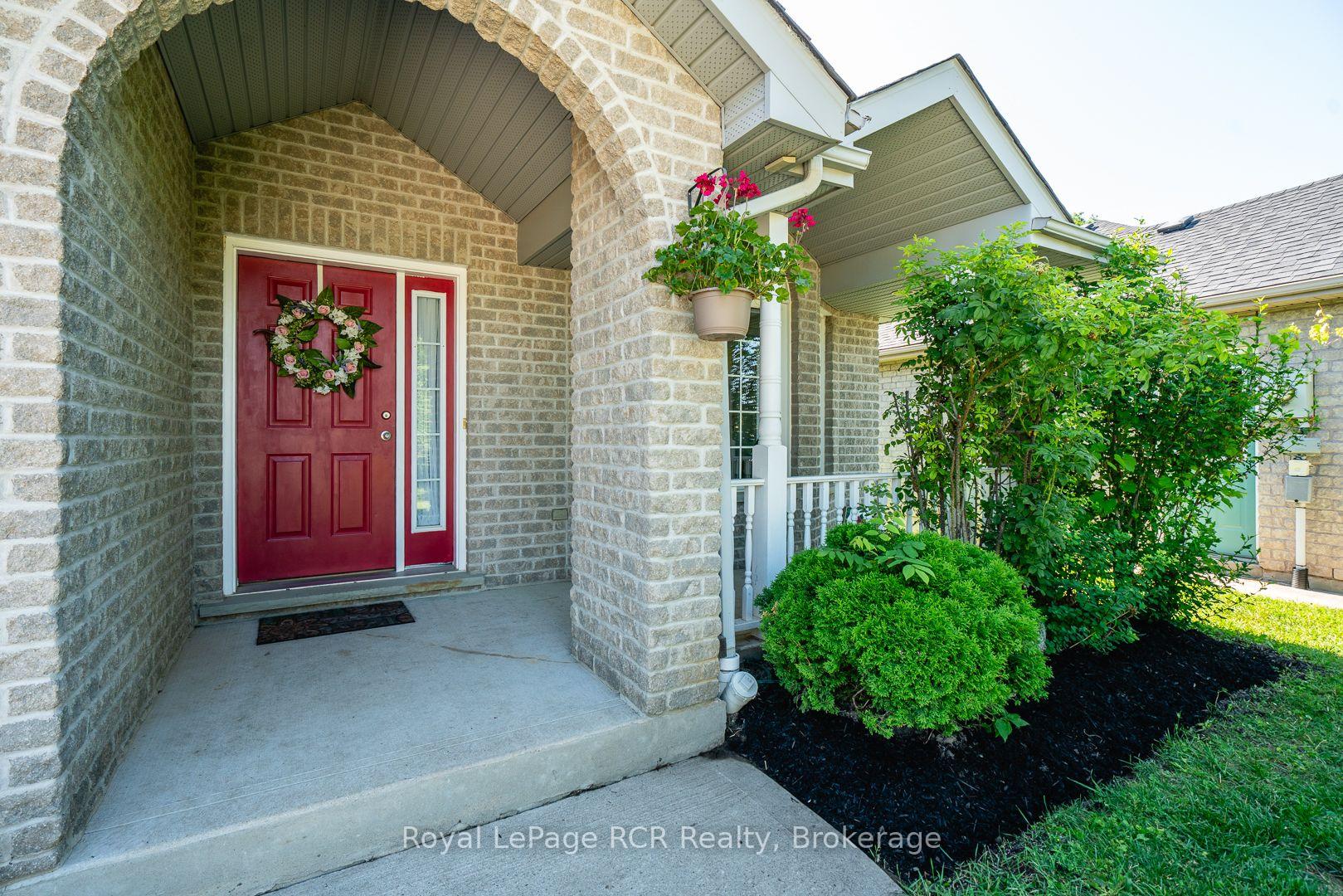 Photo 16 of 246 16th Avenue Crescent, Hanover — HOMEH