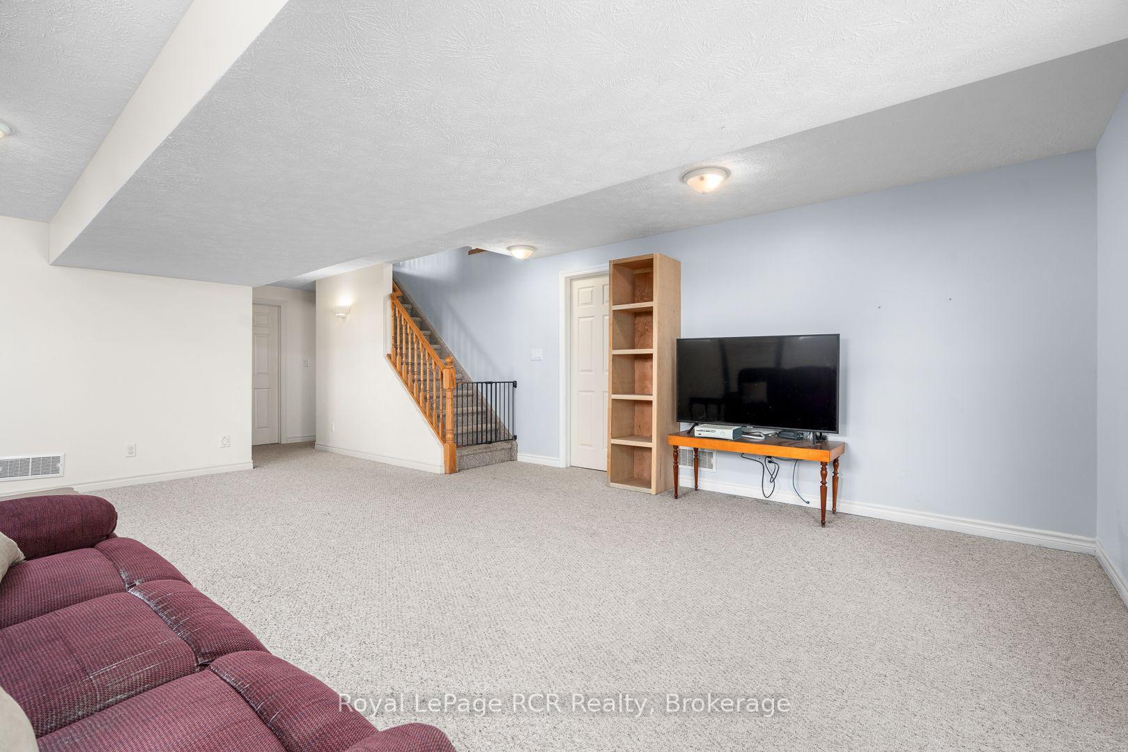 Photo 37 of 246 16th Avenue Crescent, Hanover — HOMEH