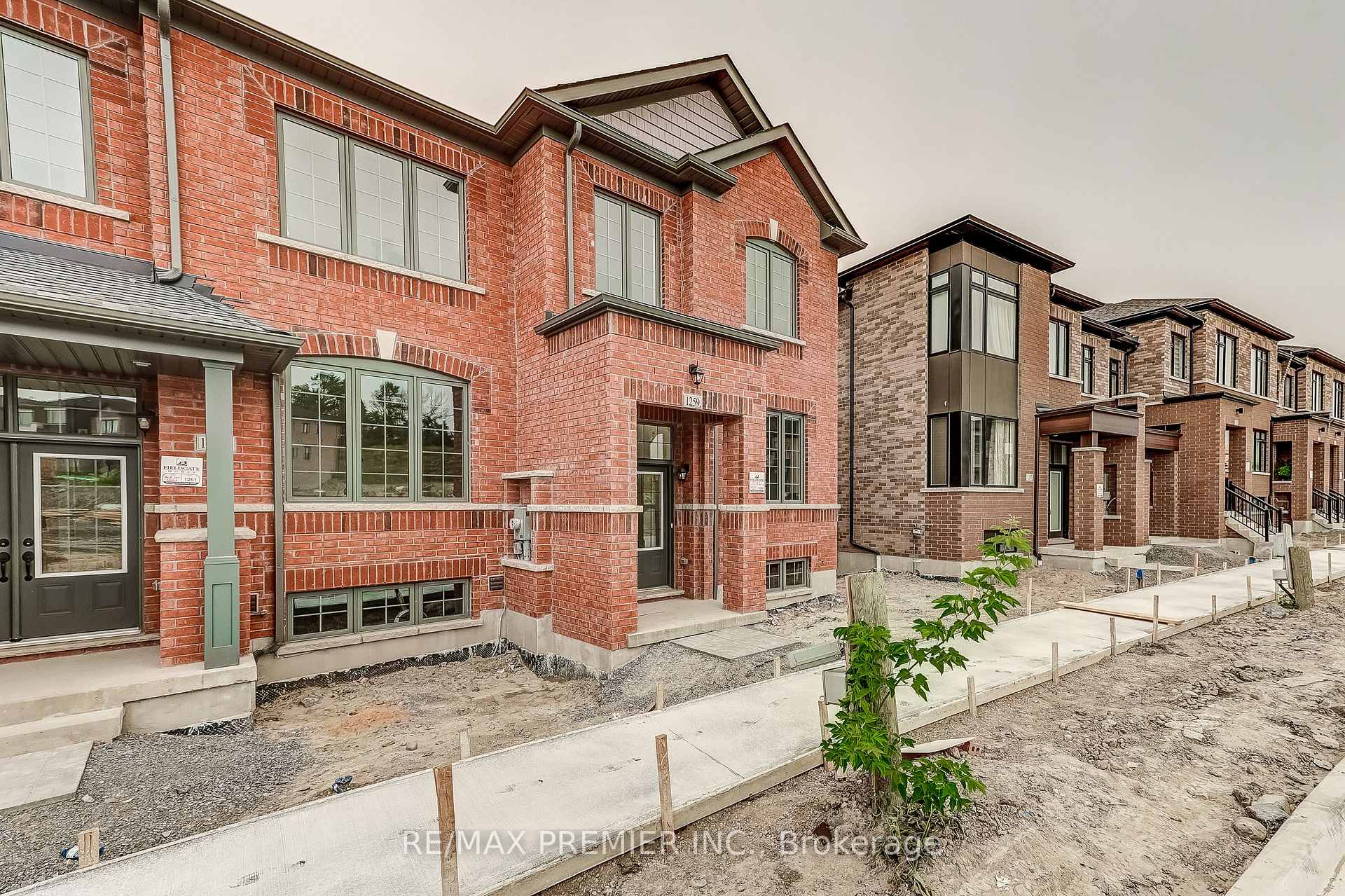 Photo 3 of 1259 Winding Woods Trail, Pickering, Rural Pickering — HOMEH