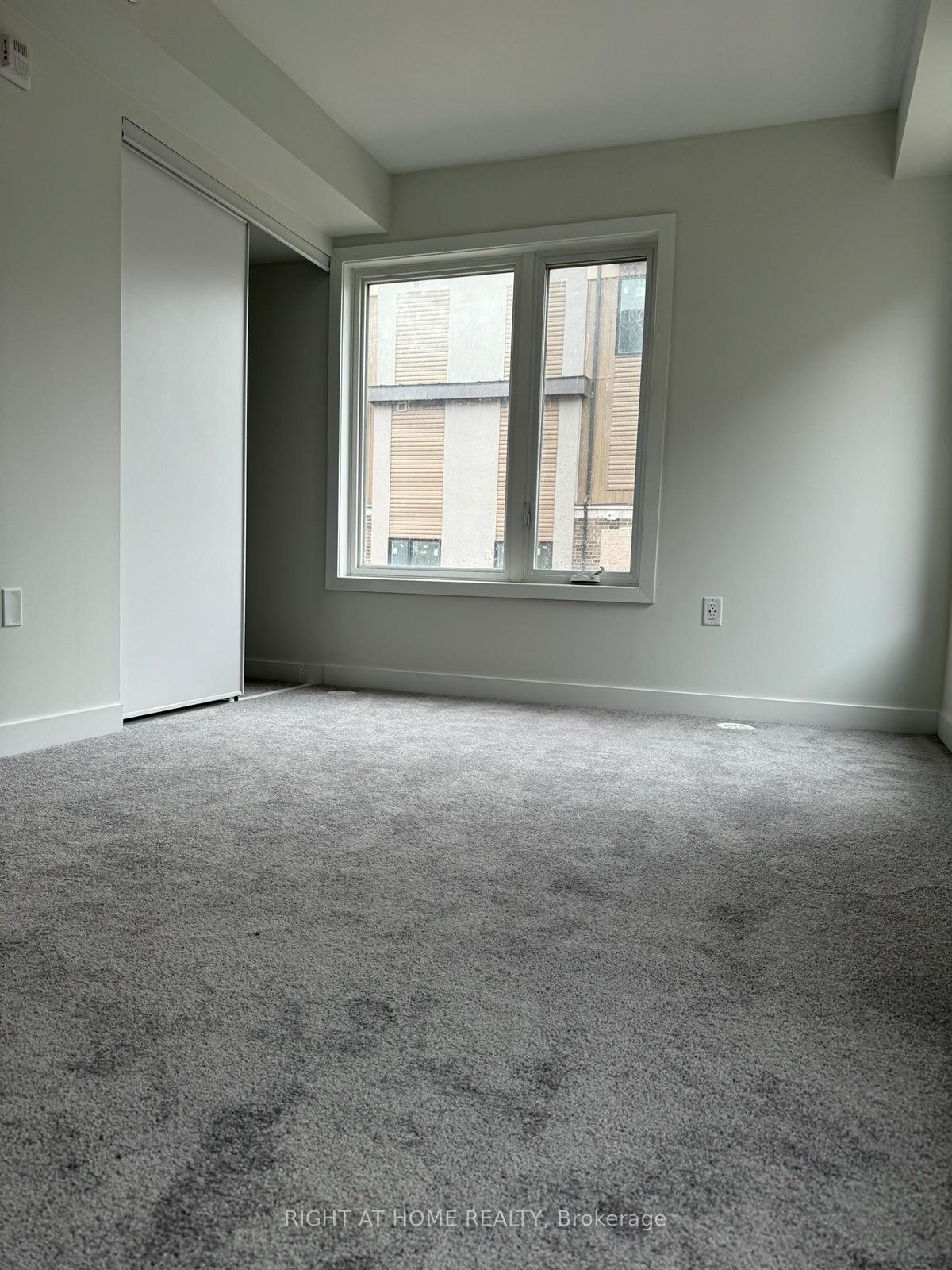 Photo 10 of Unit 2, 3562 Colonial Drive, Mississauga, Erin Mills — HOMEH