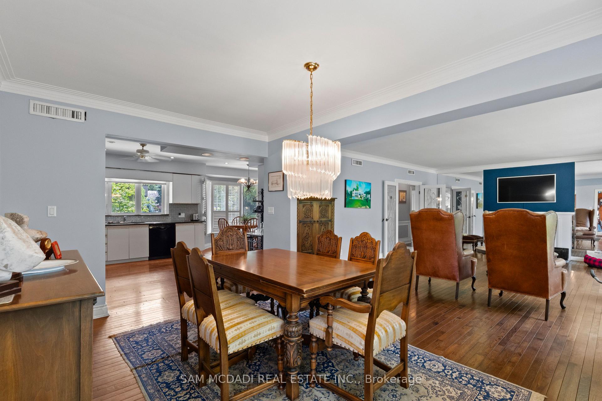 Photo 6 of 461 Temagami Crescent, Mississauga, Lorne Park — HOMEH
