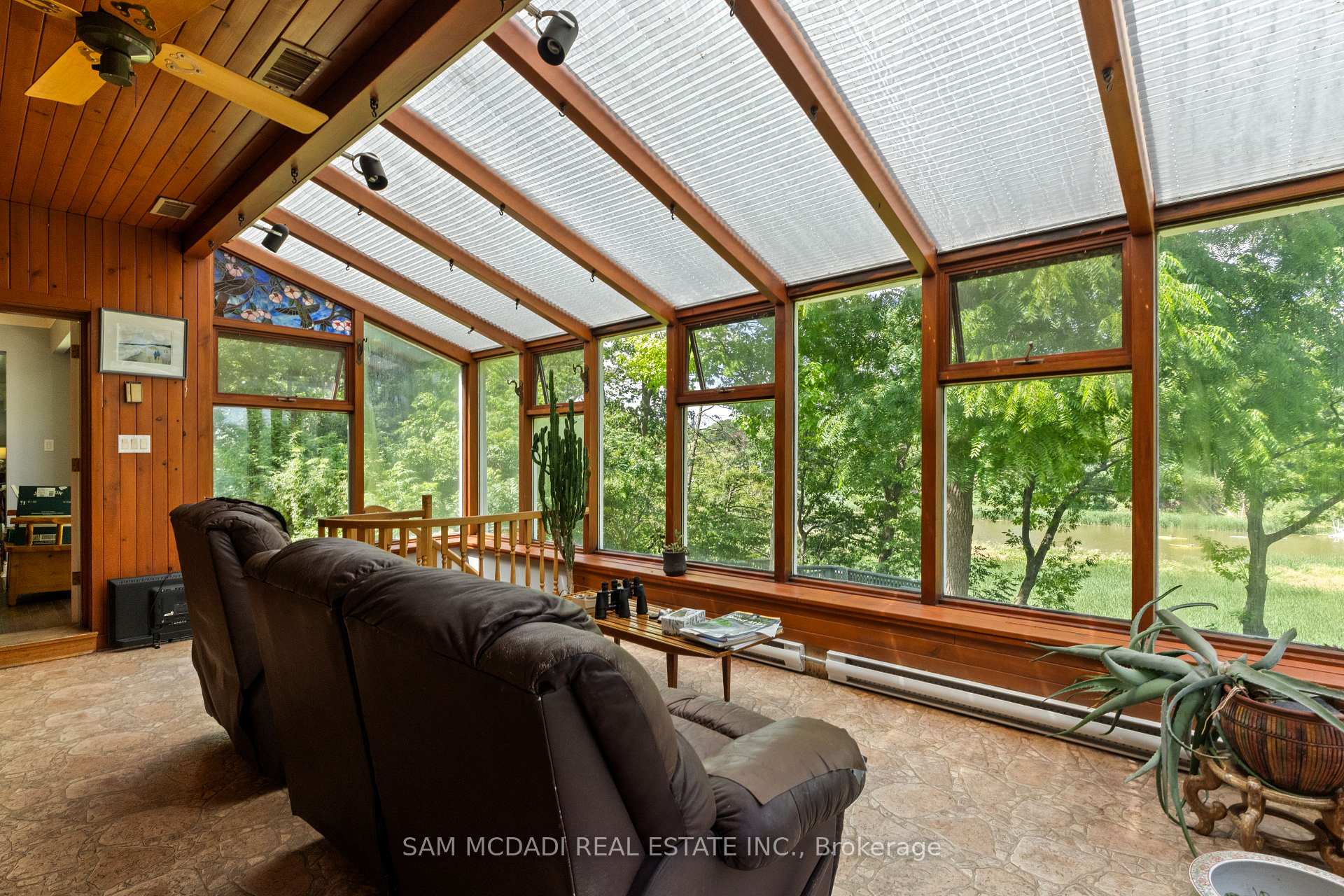 Photo 10 of 461 Temagami Crescent, Mississauga, Lorne Park — HOMEH
