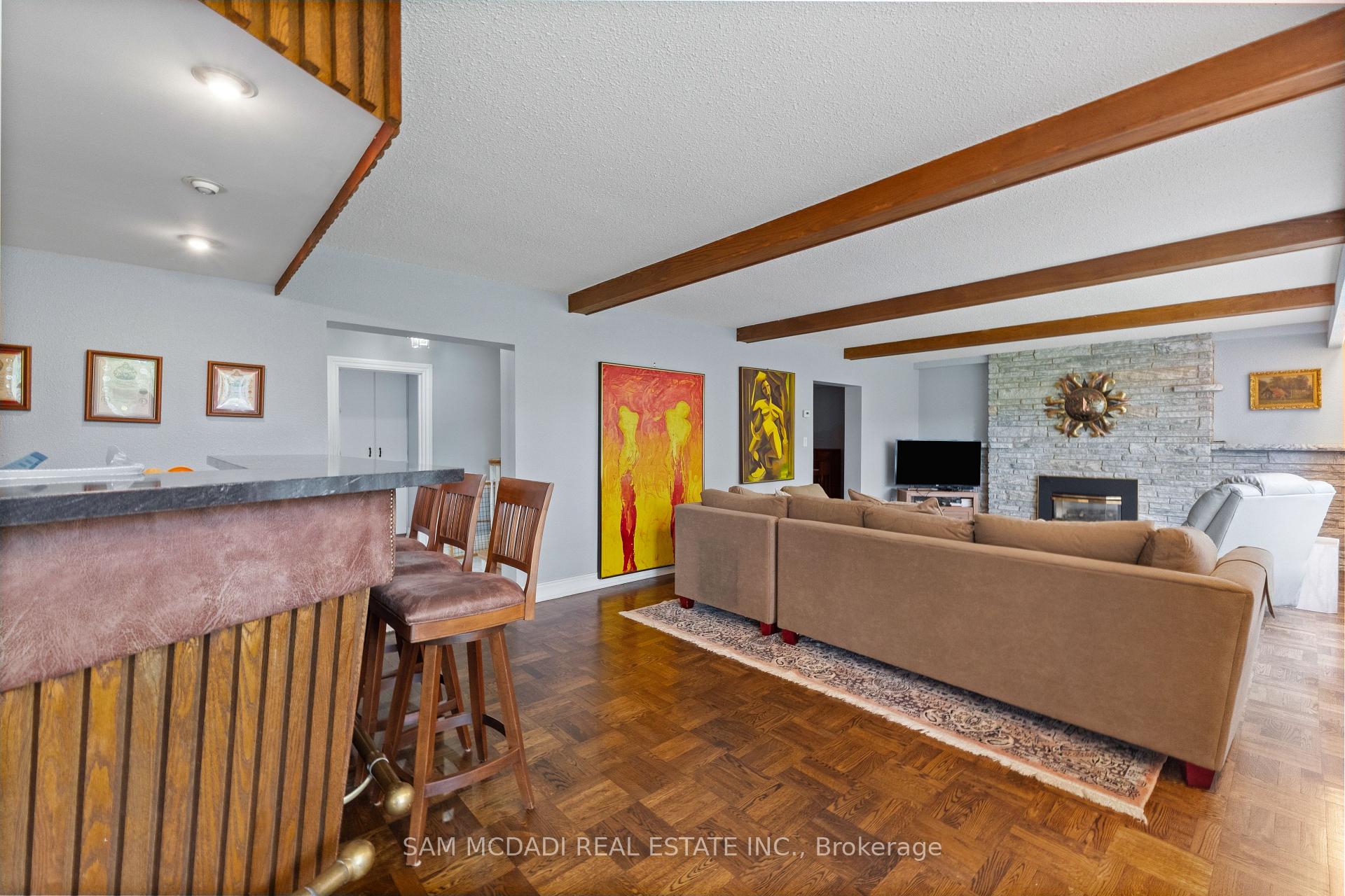 Photo 24 of 461 Temagami Crescent, Mississauga, Lorne Park — HOMEH