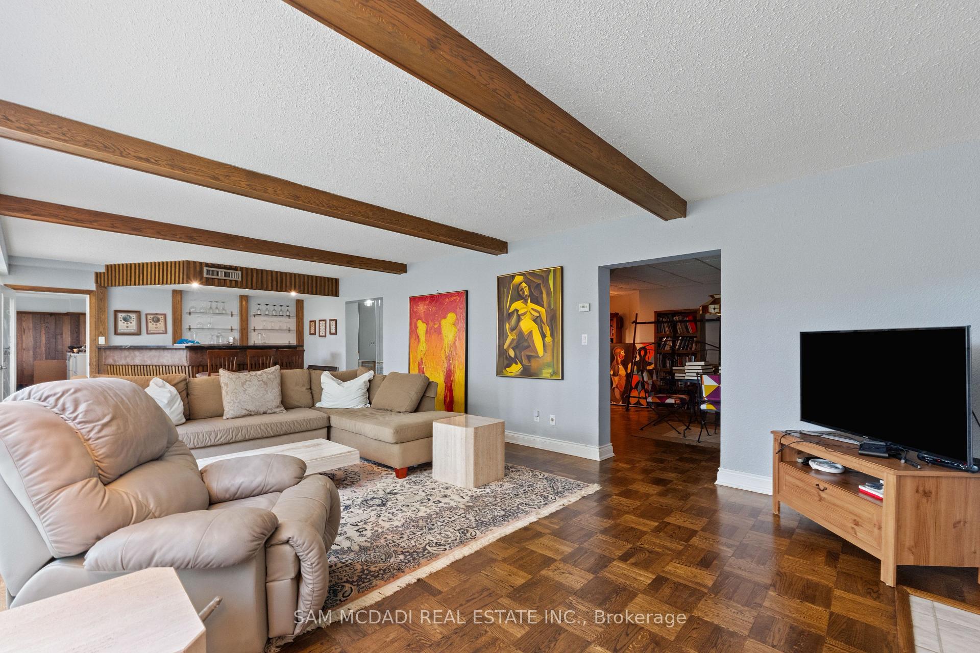 Photo 25 of 461 Temagami Crescent, Mississauga, Lorne Park — HOMEH