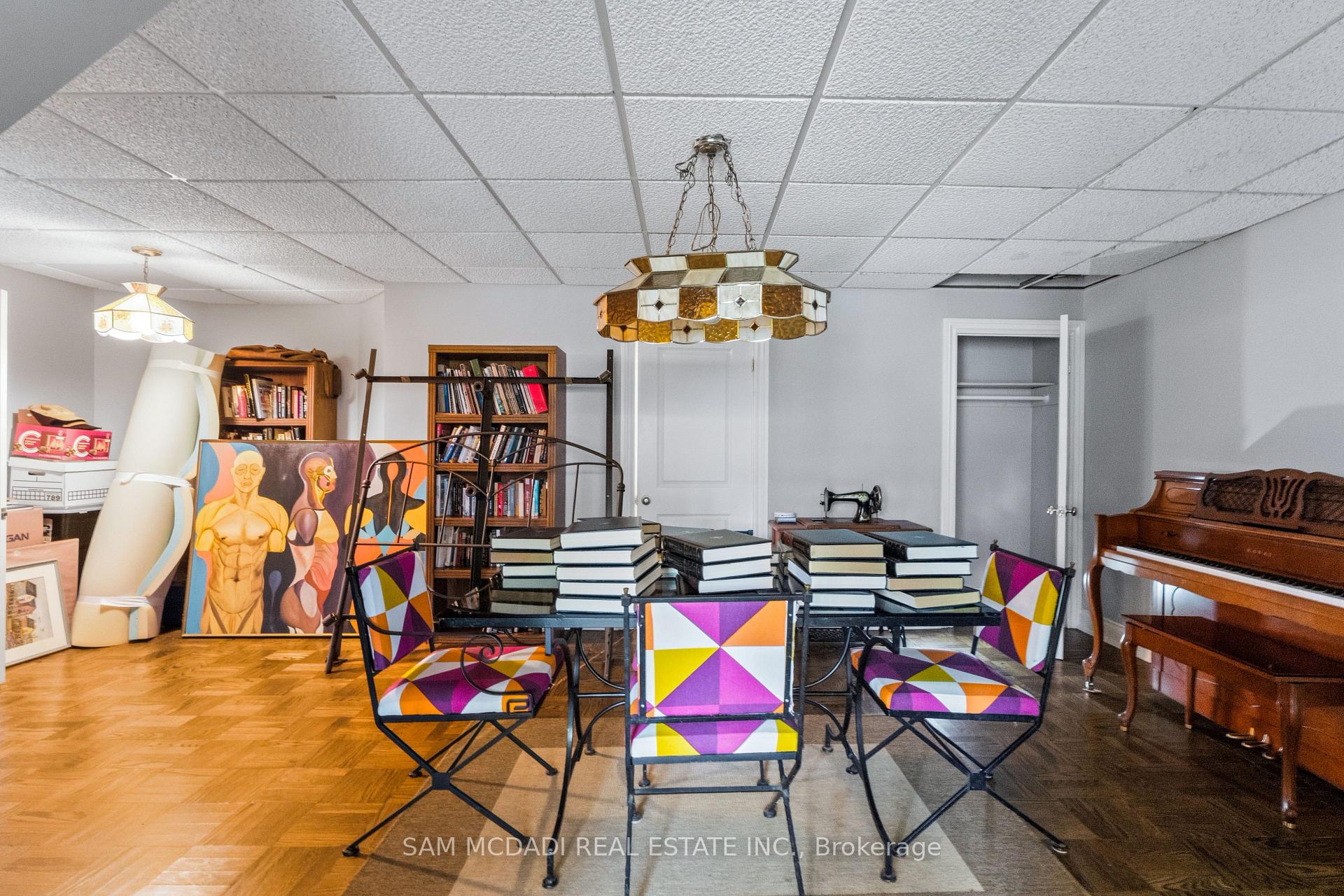 Photo 27 of 461 Temagami Crescent, Mississauga, Lorne Park — HOMEH