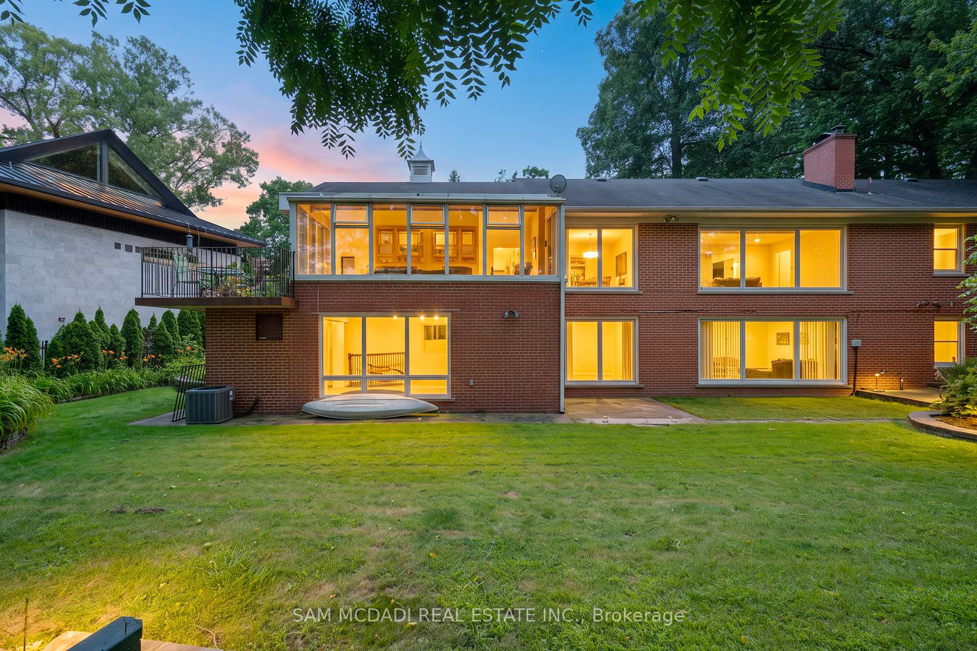 Photo 37 of 461 Temagami Crescent, Mississauga, Lorne Park — HOMEH