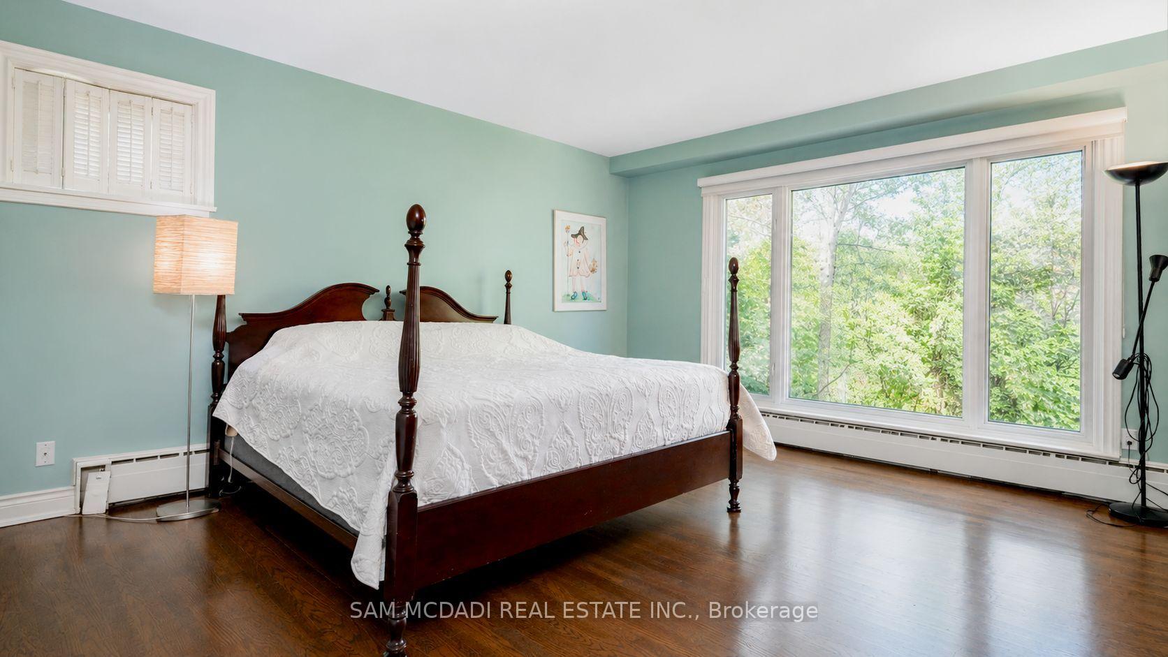 Photo 14 of 461 Temagami Crescent, Mississauga, Lorne Park — HOMEH