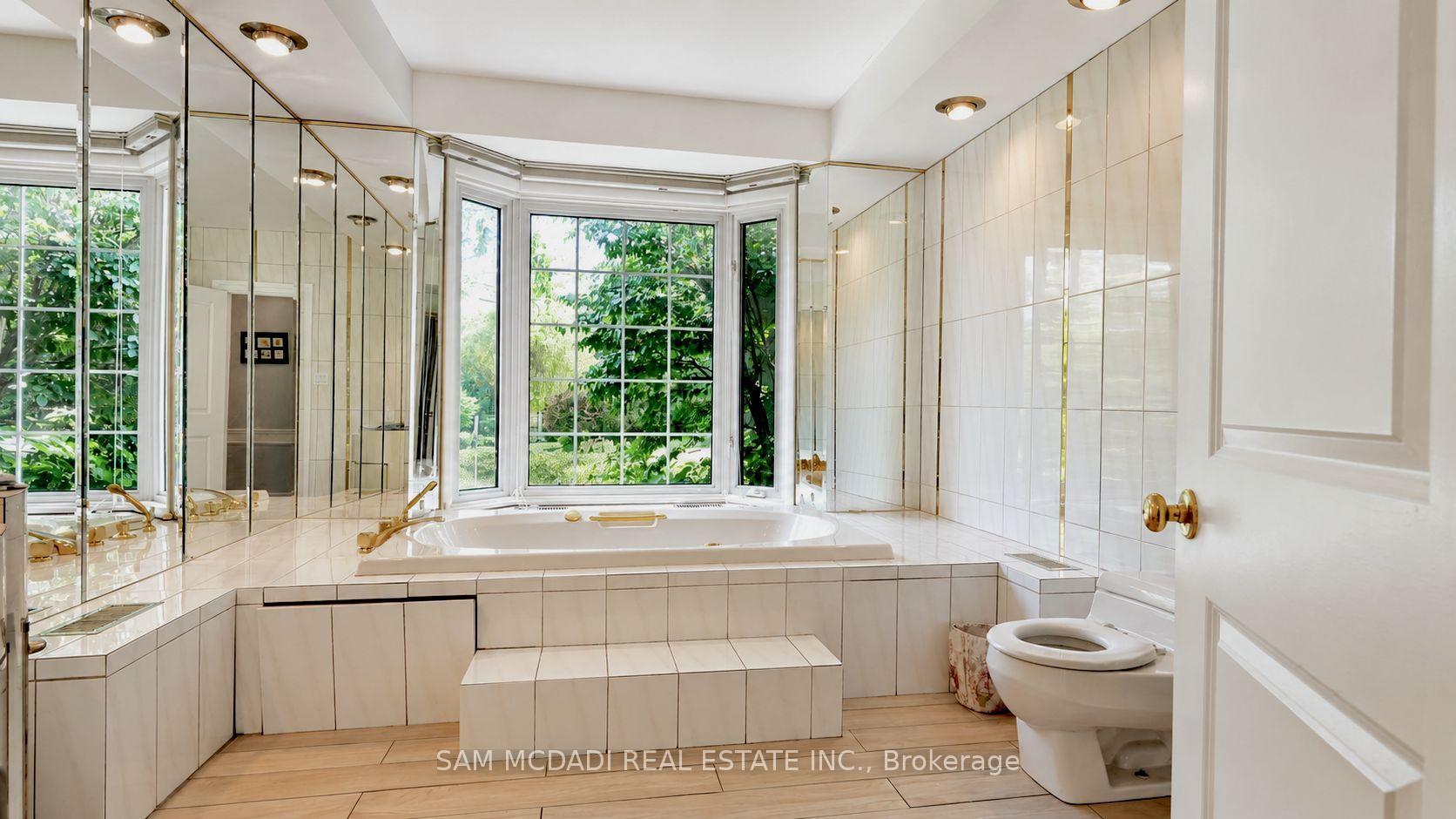 Photo 18 of 461 Temagami Crescent, Mississauga, Lorne Park — HOMEH
