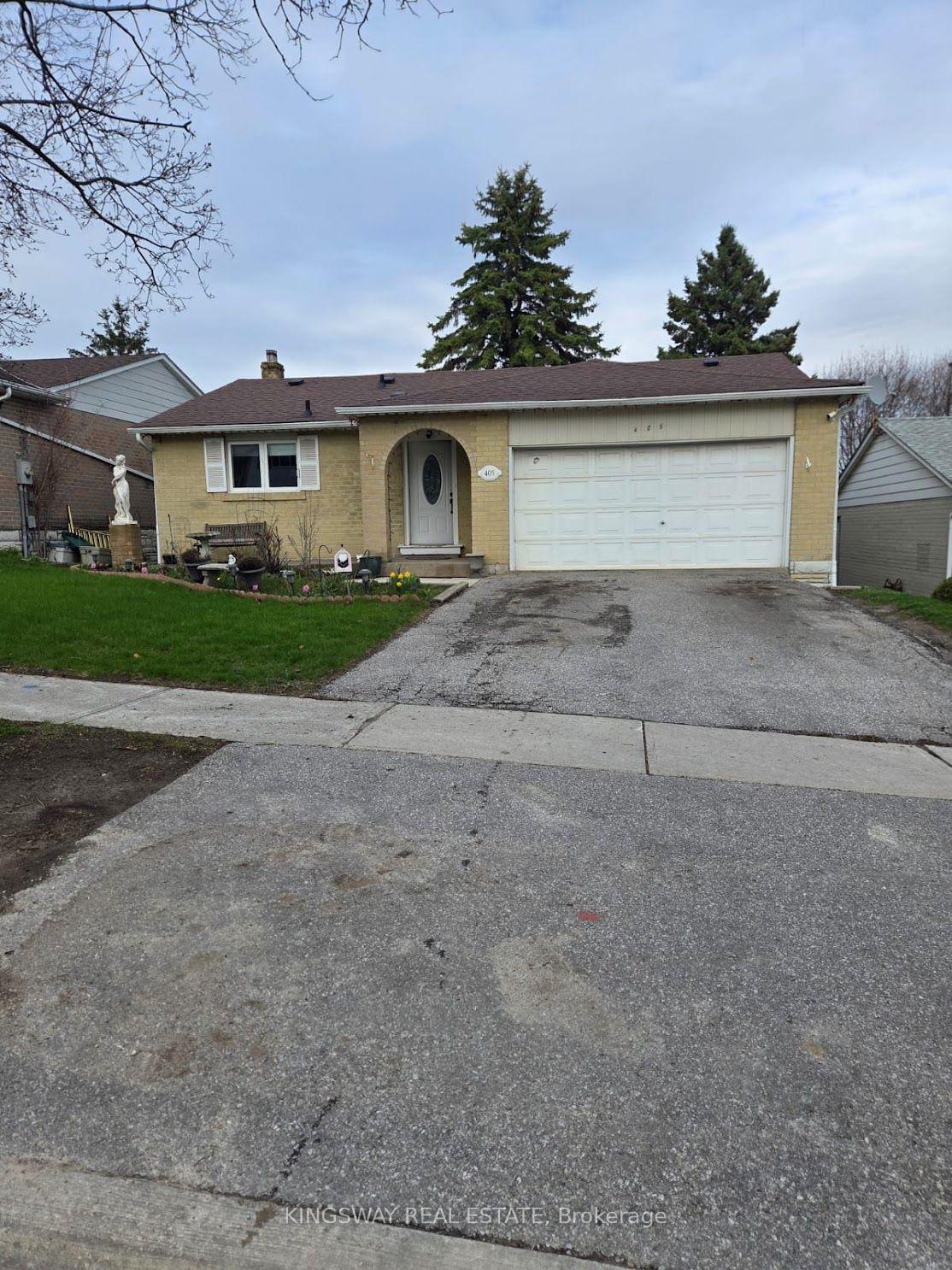Photo 2 of 405 Dixon Boulevard, Newmarket, Central Newmarket — HOMEH