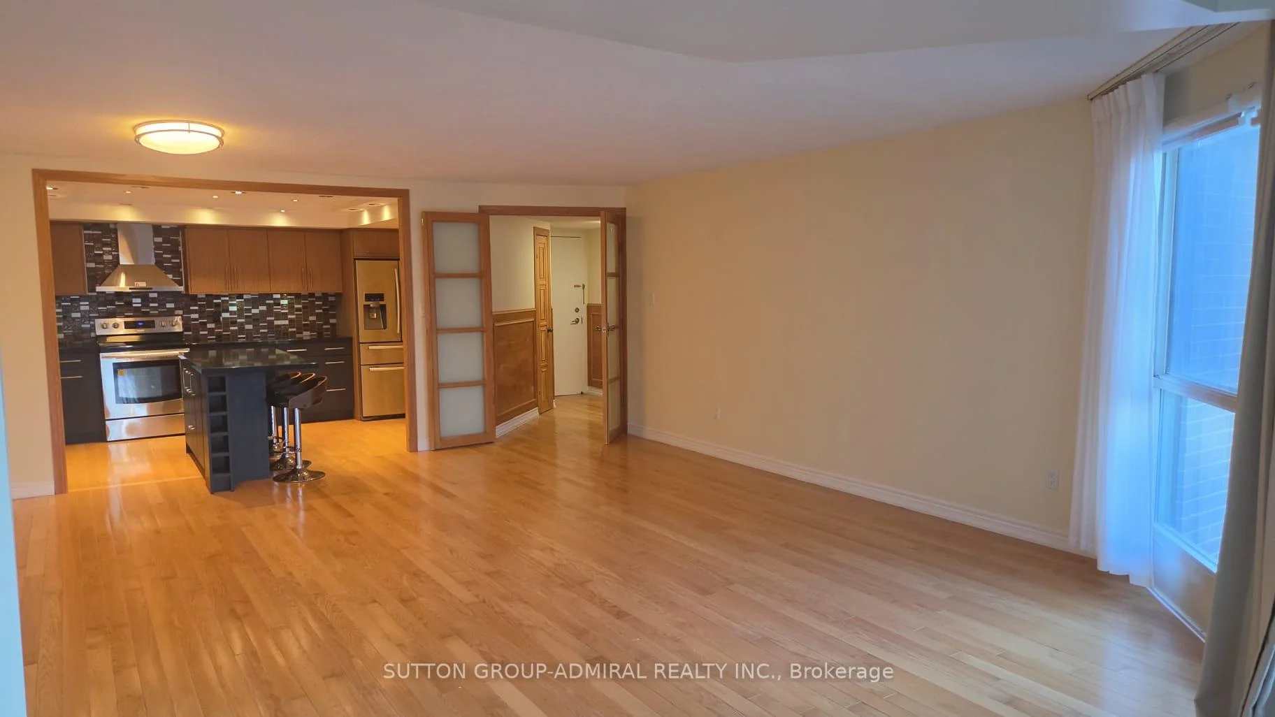 Photo 3 of Unit 208, 5 Weldrick Road W, Richmond Hill, North Richvale — HOMEH