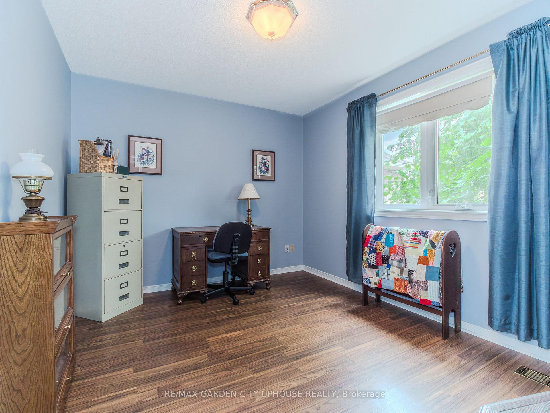 Photo 14 of 122 Bunting Road, St. Catharines, E. Chester — HOMEH