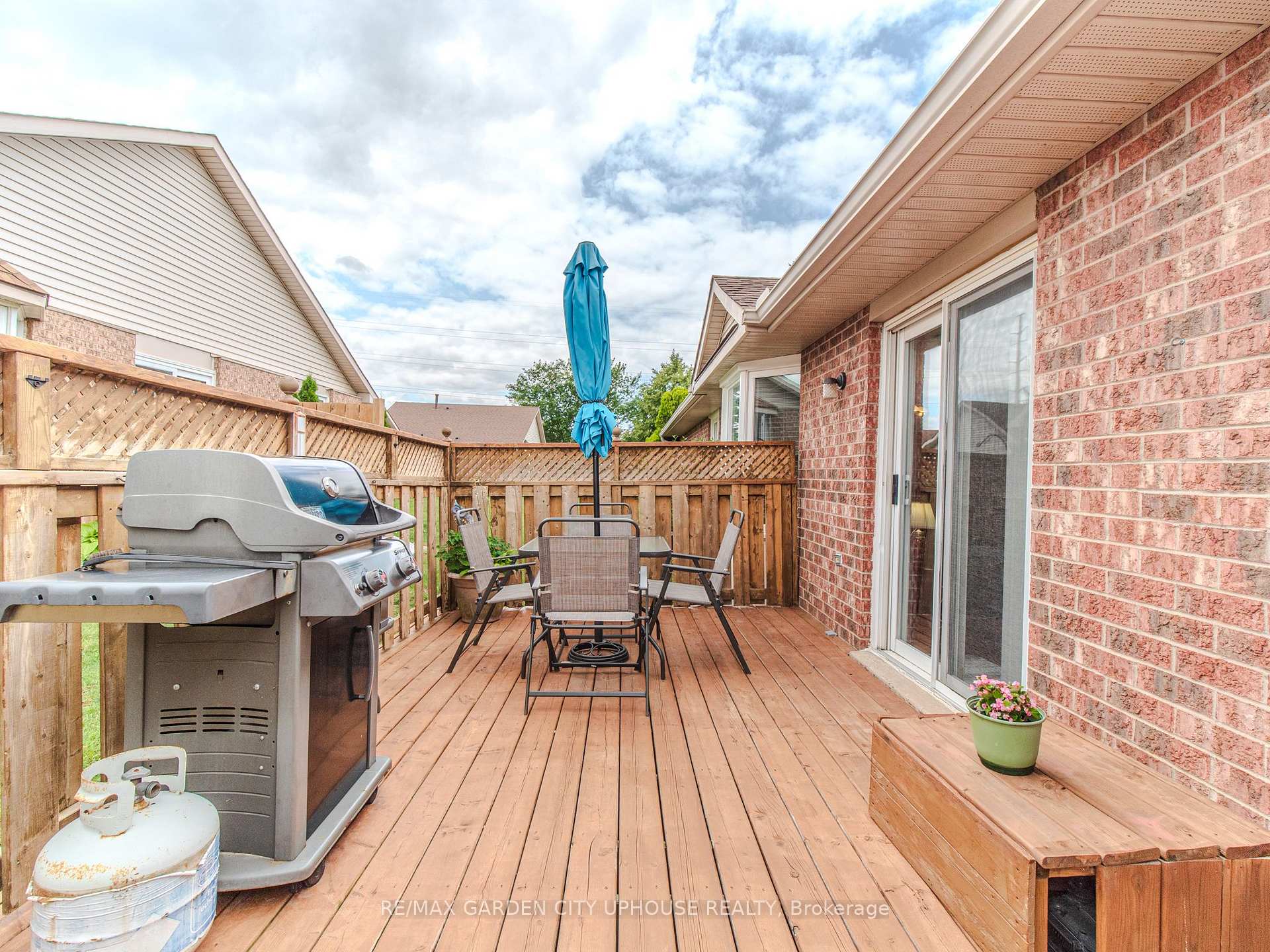 Photo 21 of 122 Bunting Road, St. Catharines, E. Chester — HOMEH