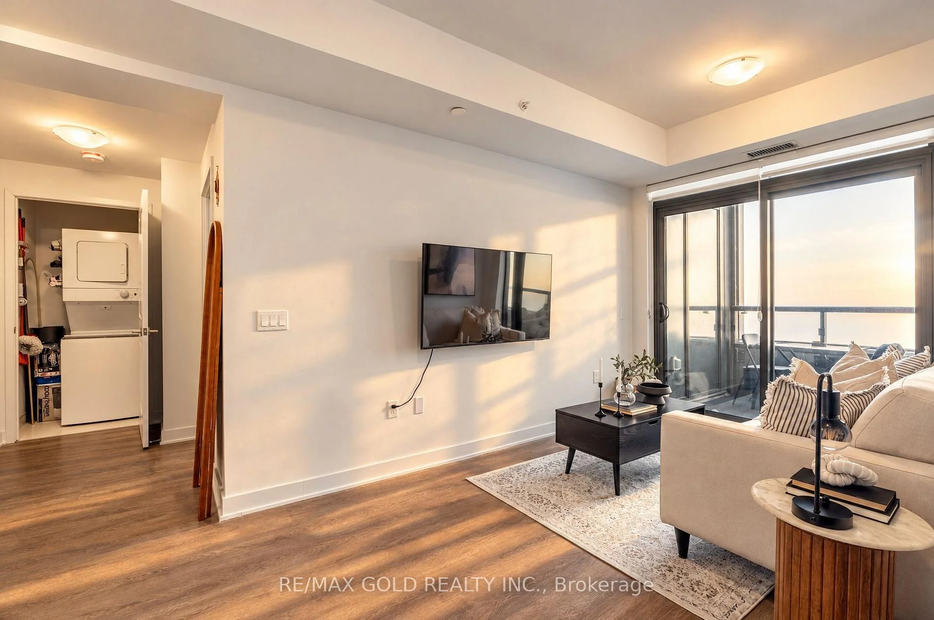 Photo 10 of Unit 2701, 2920 Highway 7, Vaughan, Concord — HOMEH