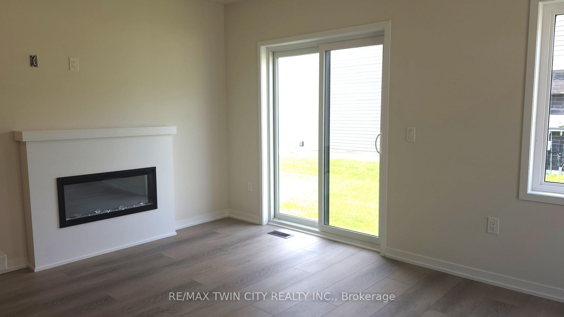 Photo 4 of 35 Moonstone Common, Cambridge, Preston Heights — HOMEH