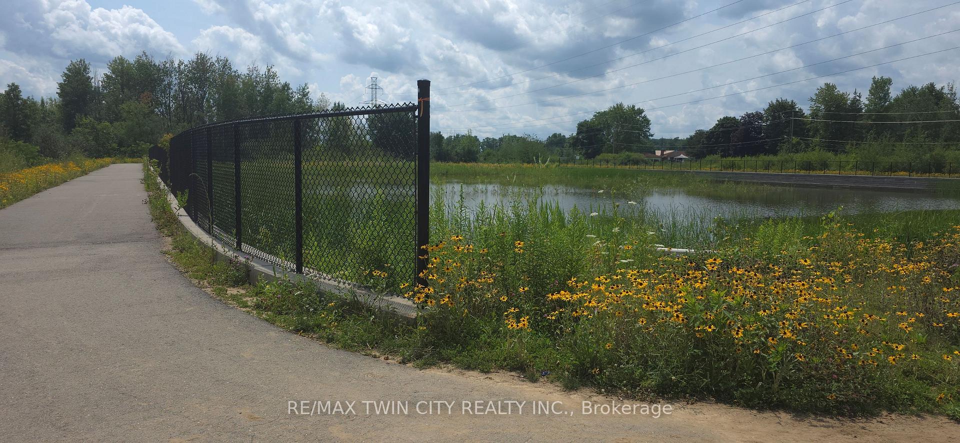 Photo 19 of 35 Moonstone Common, Cambridge, Preston Heights — HOMEH