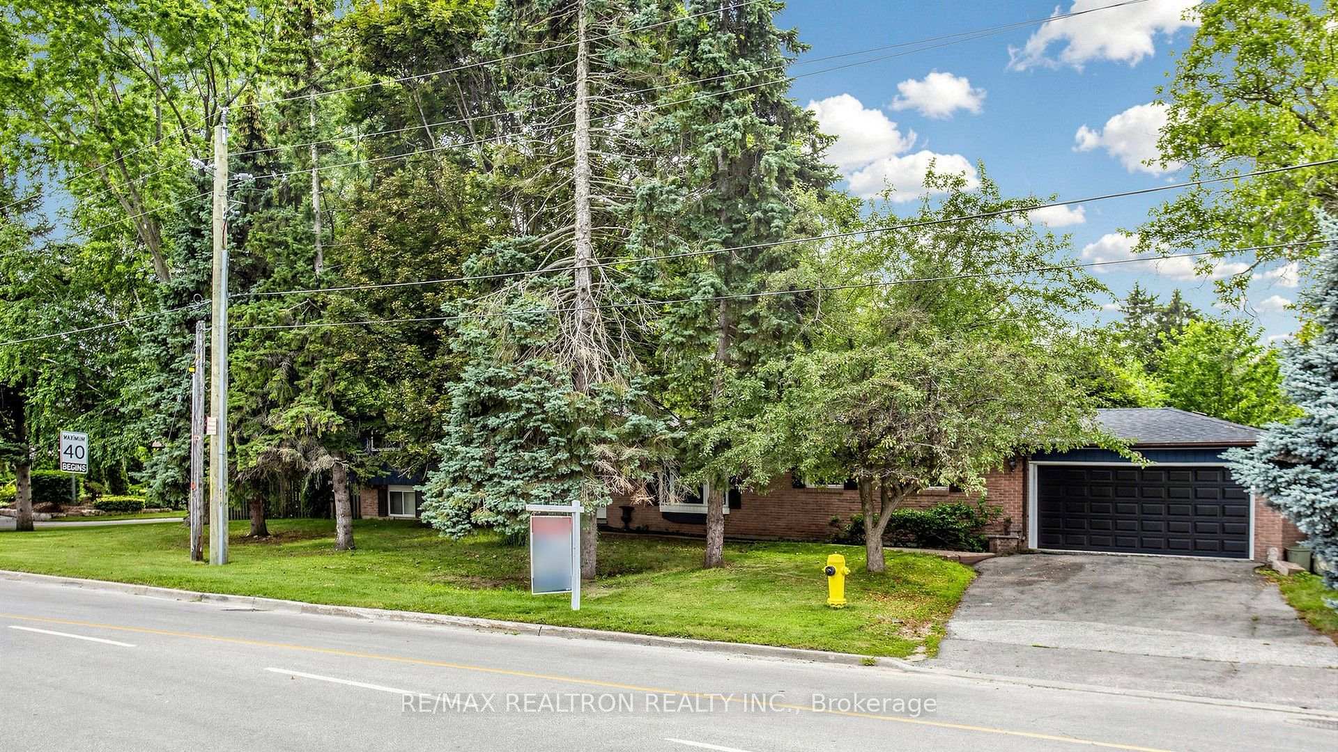 Photo of 10 Rotherglen Road S