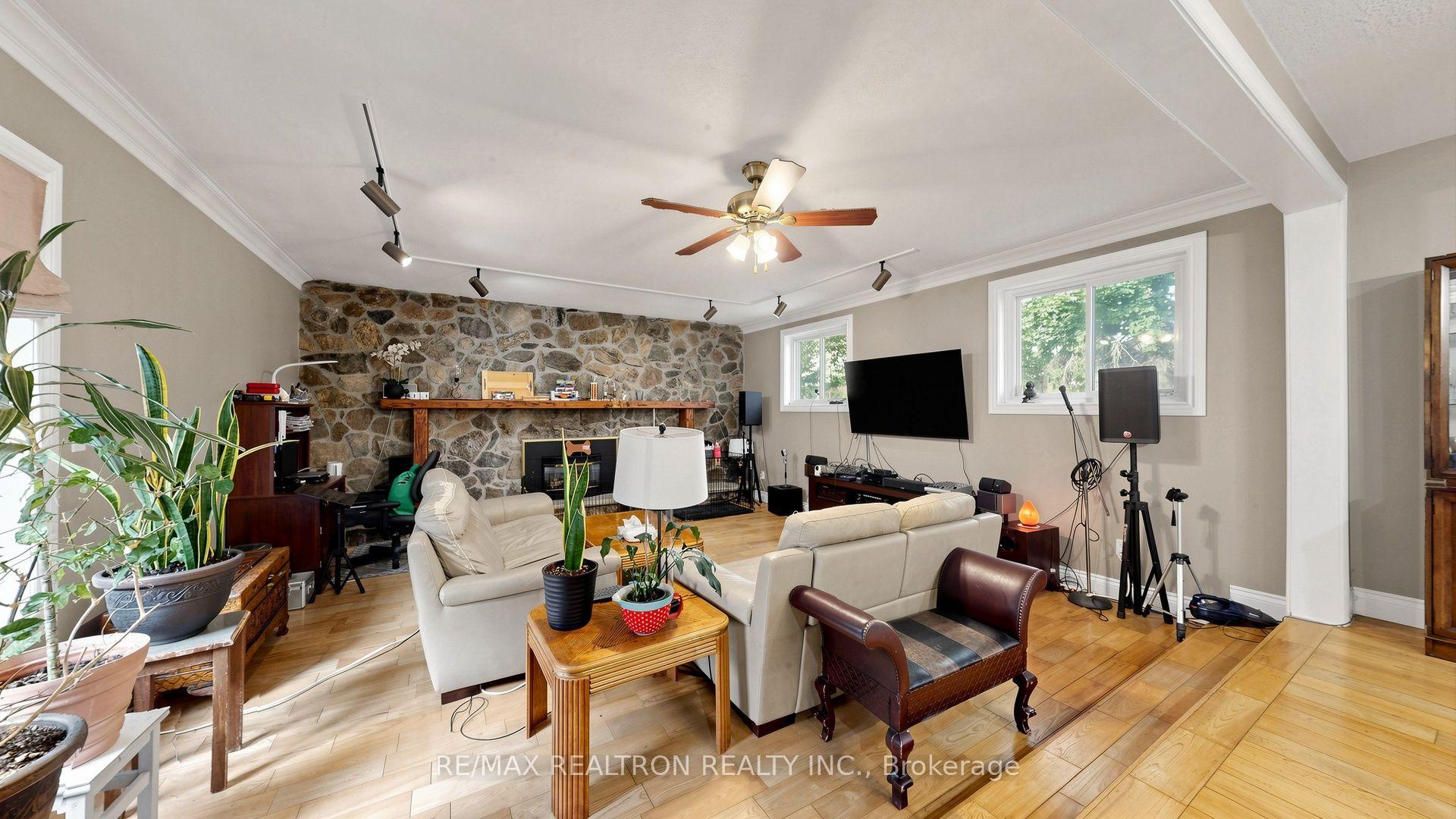 Photo 12 of 10 Rotherglen Road S, Ajax, Central West — HOMEH