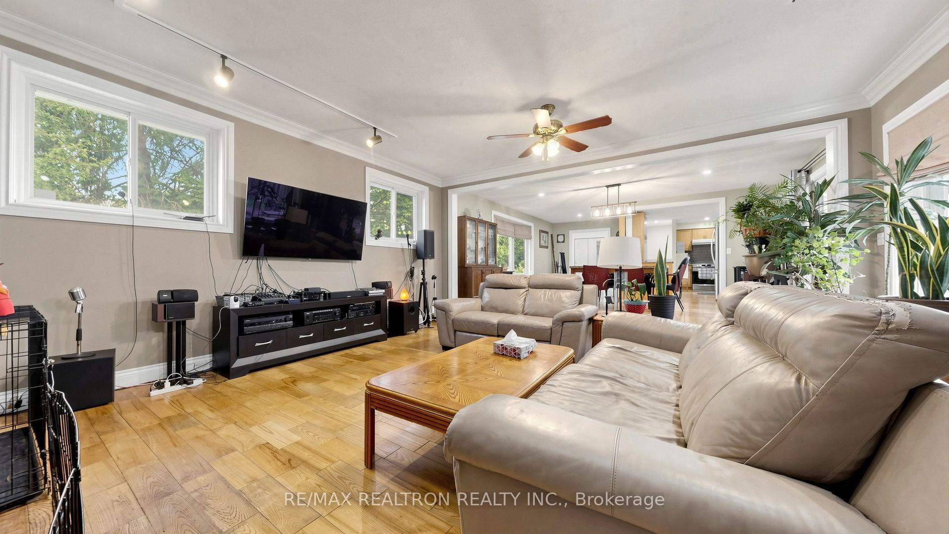 Photo 14 of 10 Rotherglen Road S, Ajax, Central West — HOMEH